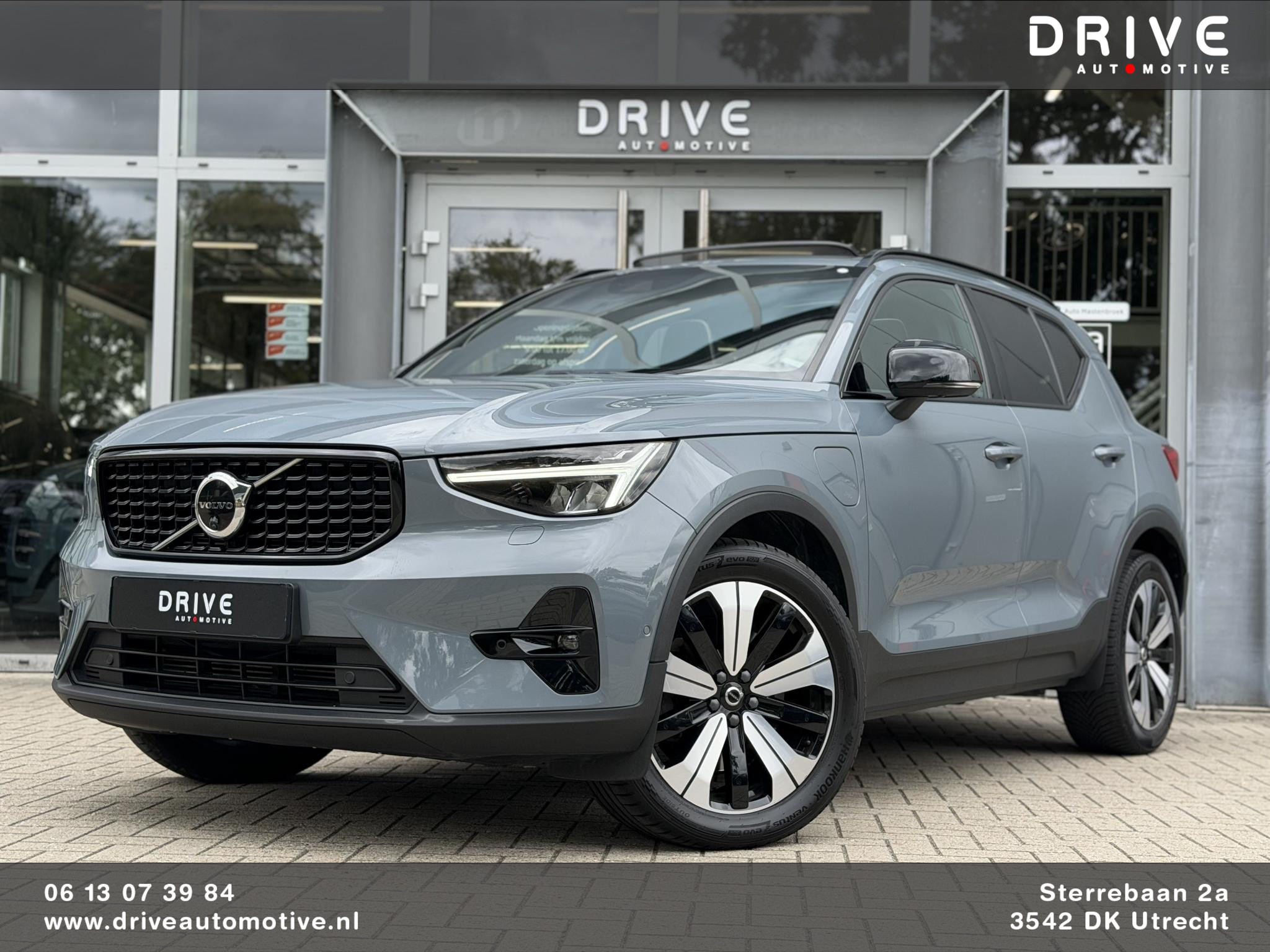 Volvo XC40 1.5 T4 Plug-in hybrid Ultimate Dark
