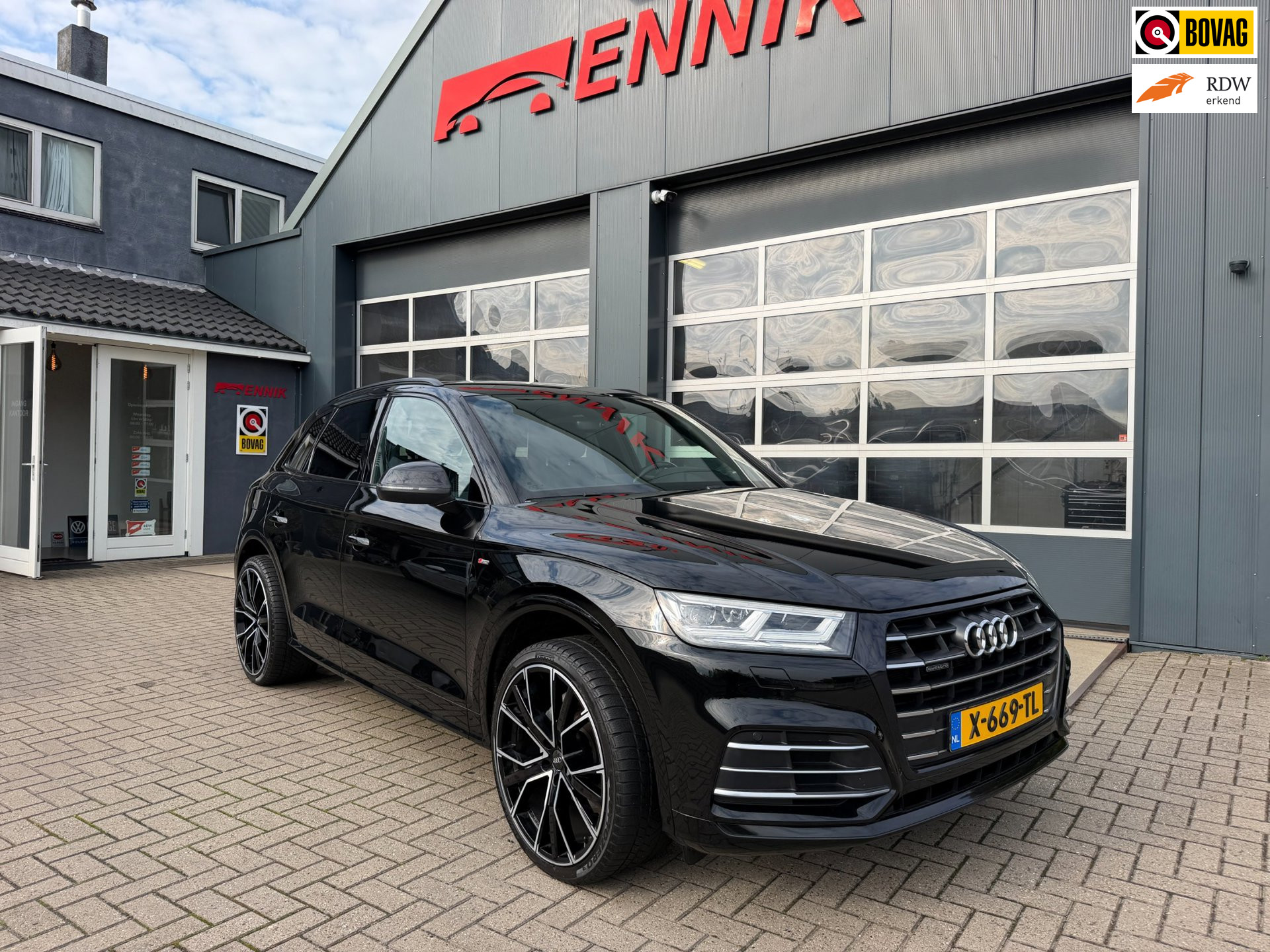 Audi Q5 55 TFSI e quattro Competition S-Line / 367PK / Luchtvering / SOH 90,5% / B&O / Trekhaak