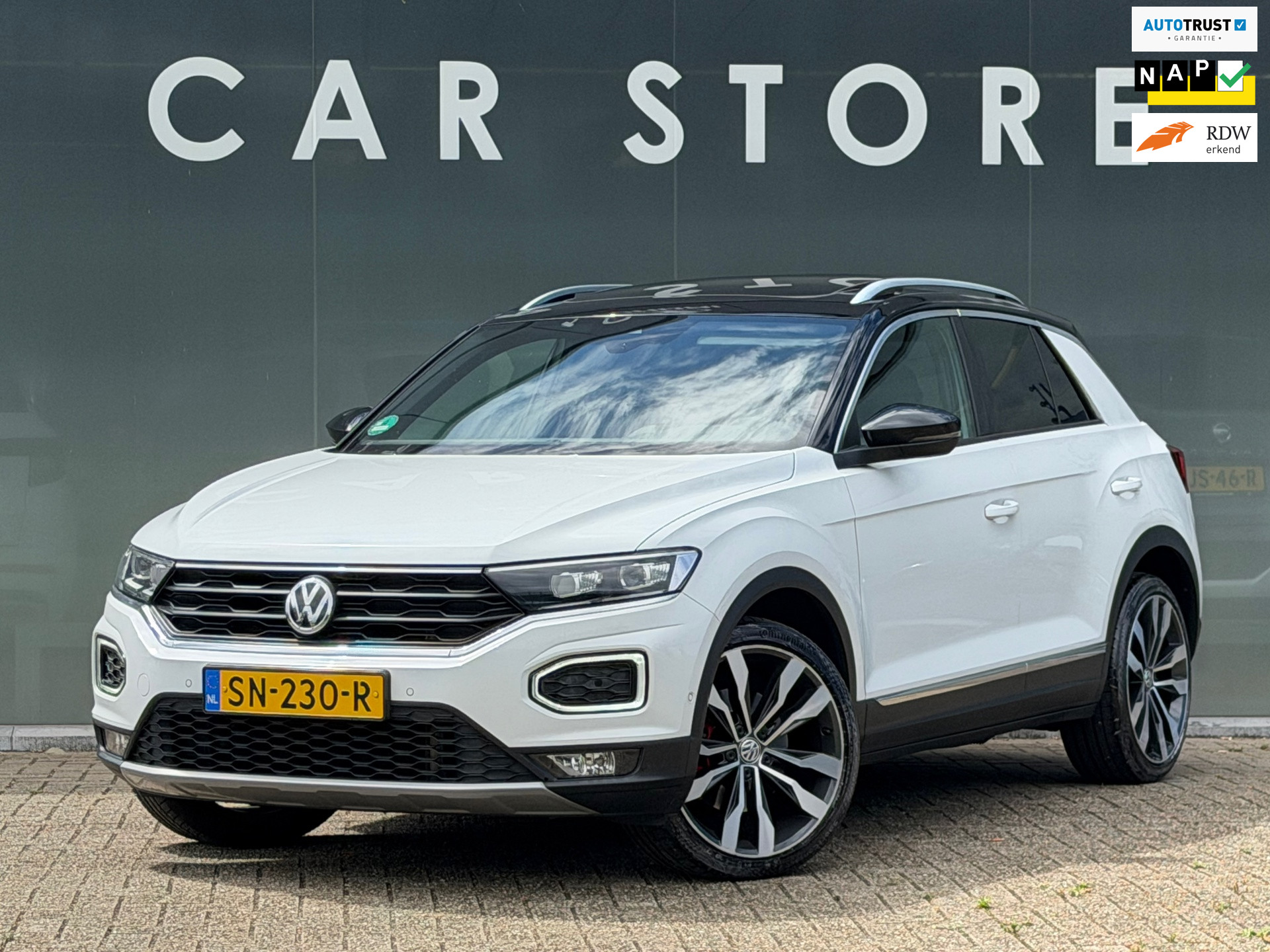 Volkswagen T-Roc 2.0 TSI 4Motion Sport Pano / Beats / Camera/Virtual/
