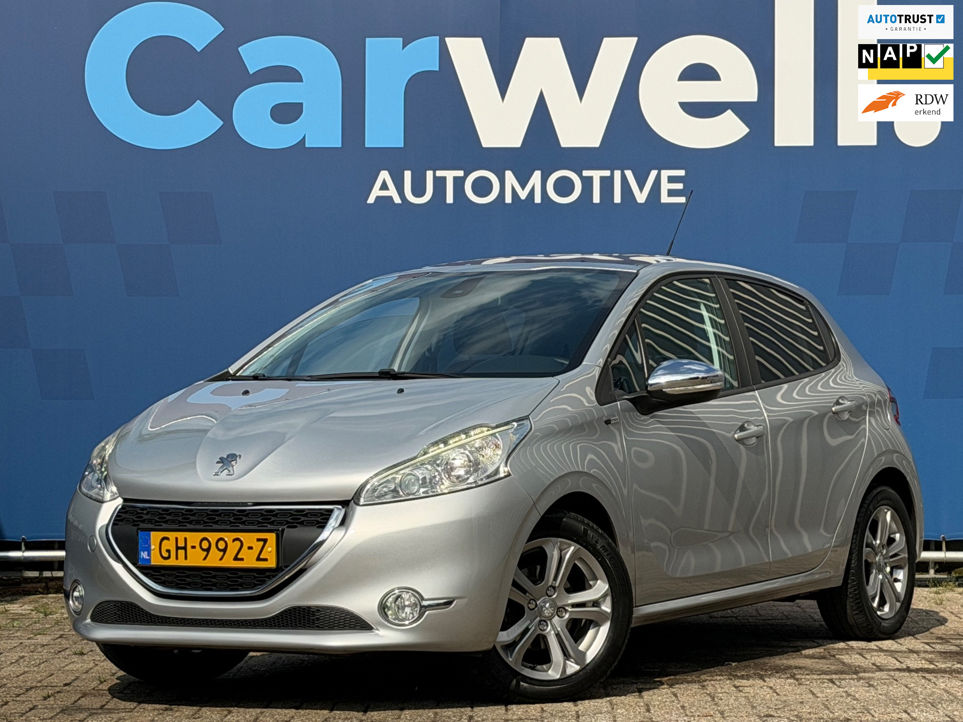 Peugeot 208 1.2 PureTech Style Pack Plus|2e Eigenaar|D-RiemVV|Navi|Pano|Climate|Cruise|PDC|N.A.P|DealerOnderhouden|