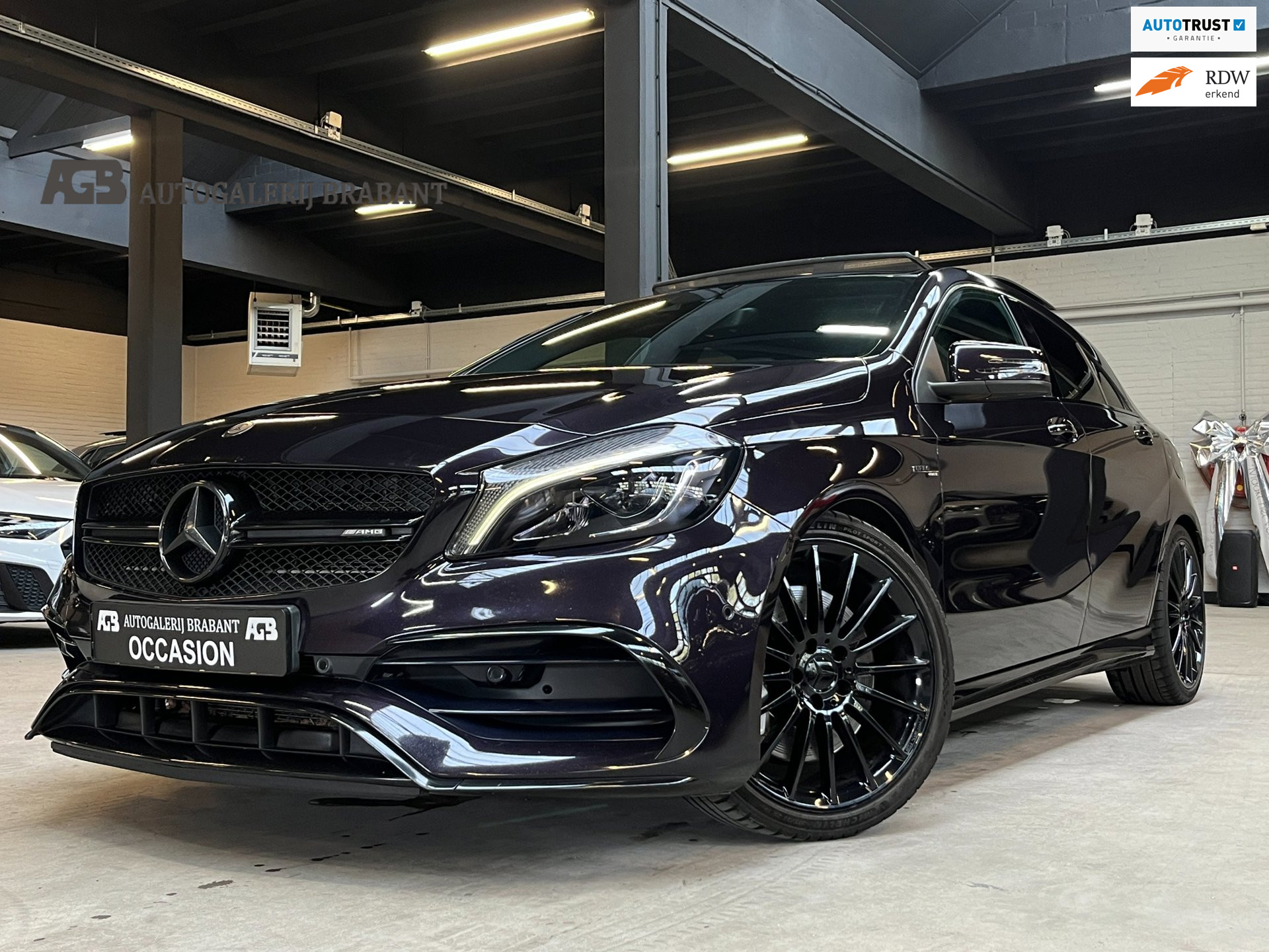 Mercedes-Benz A-Klasse AMG 45 4MATIC Pano/Carplay/MemoryStoelen/381PK
