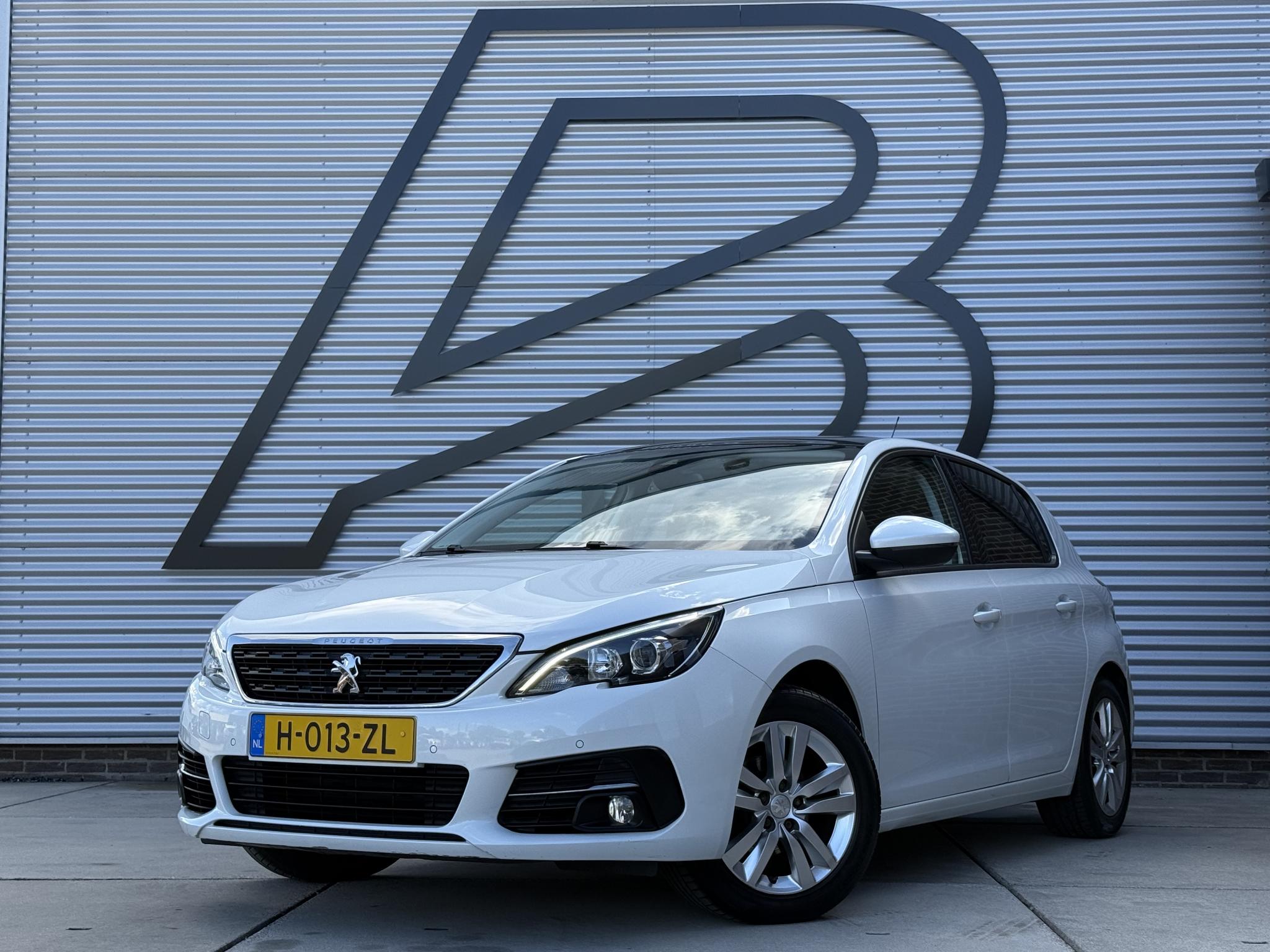 Peugeot 308 1.2 PureTech Blue Lease Executive