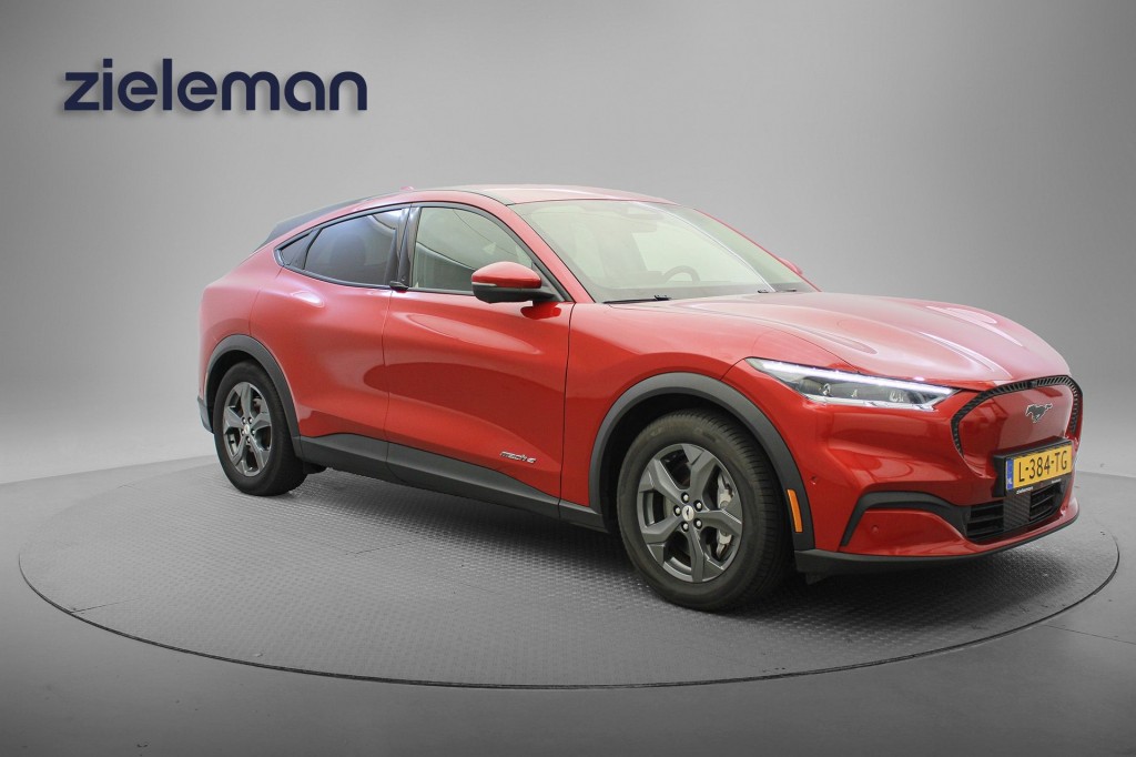 Ford Mustang Mach-e RWD 75 kWh – Carplay, Camera, Leer, Stoel/Stuur Verw. B&O, Afn. Trekhaak, SOH 93%