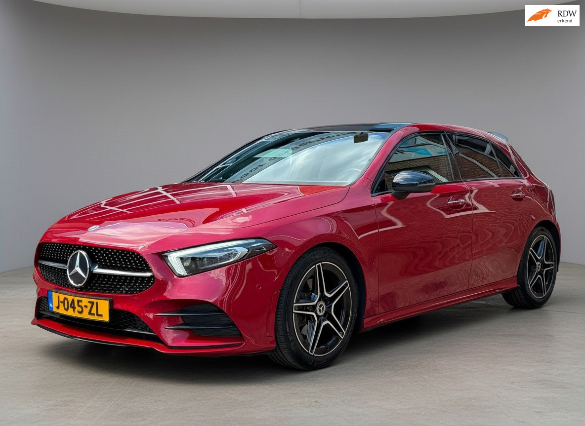 Mercedes-Benz A-Klasse 180 Business Solution AMG, Navi, Cruise, panodak, sportstoelen + mem
