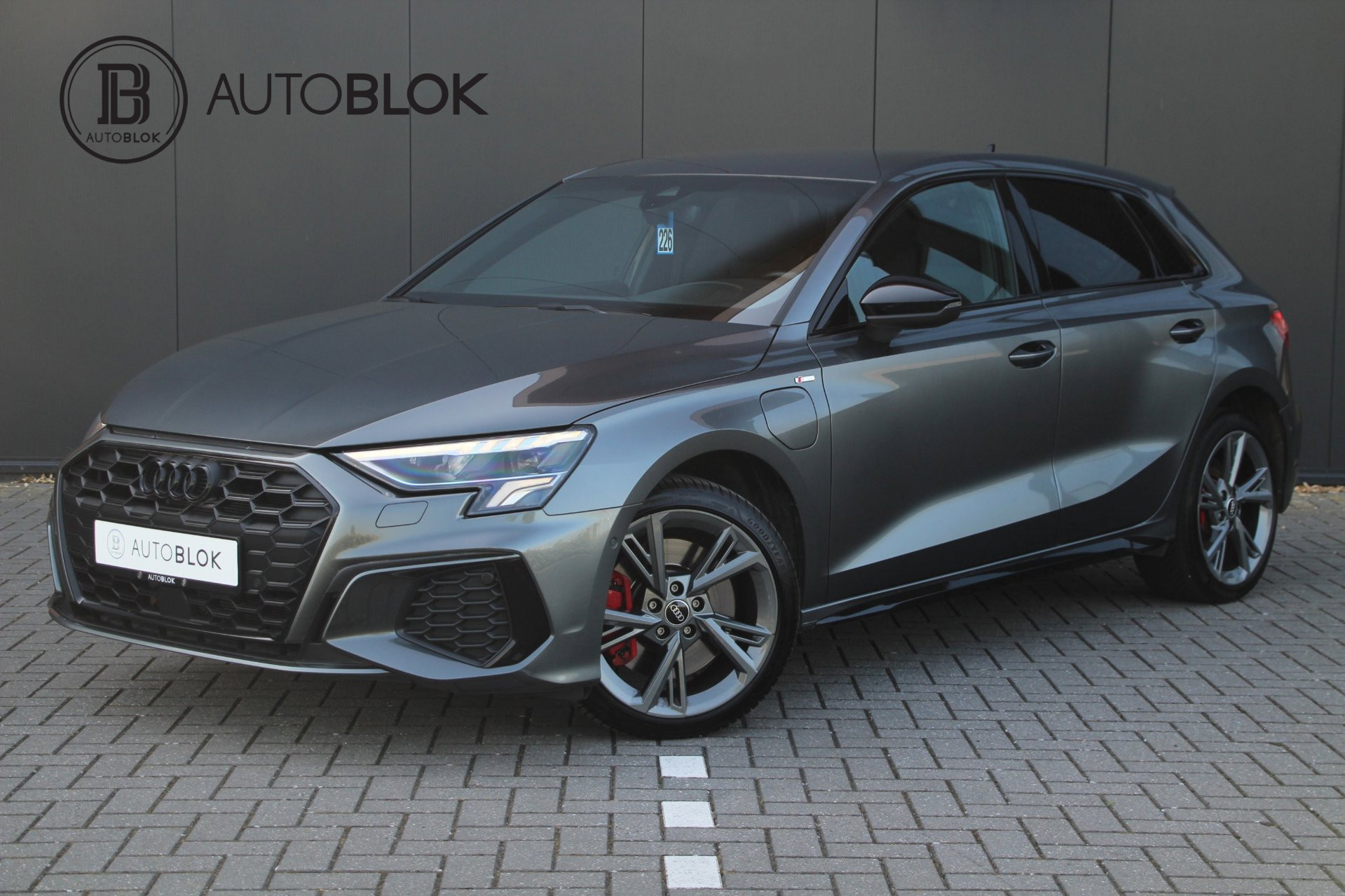 Audi A3 Sportback 45 TFSI e S edition Competition | SOH 94% | Stoelverwarming | S-line | Apple CarPlay |