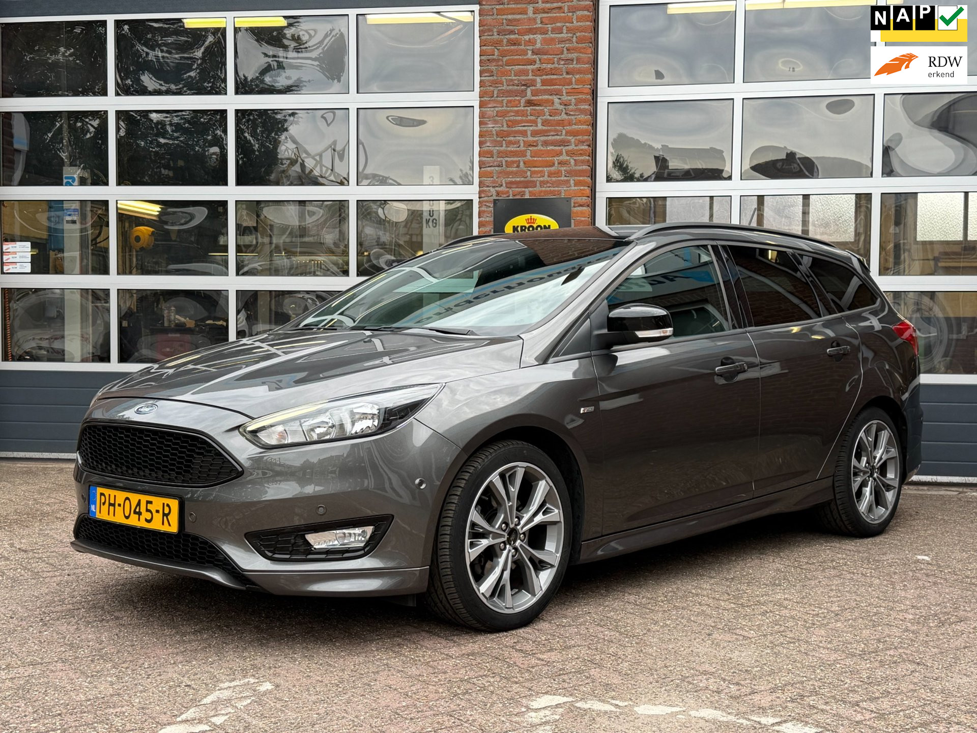 Ford FOCUS Wagon 1.5 ST-Line 182Pk, Sportleder, navi, Cruise, Camera, 18 inch