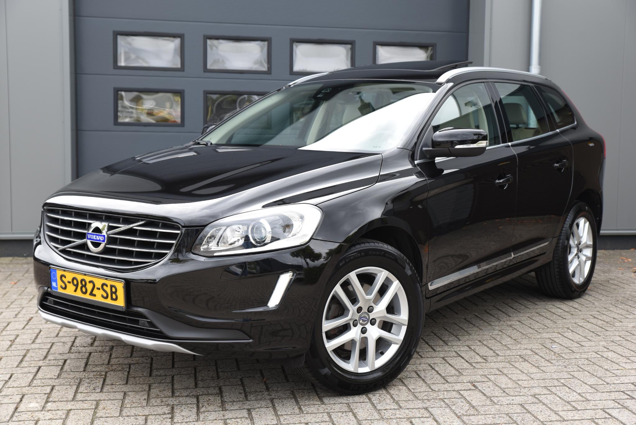 Volvo XC60 2.0 T5 R-Design