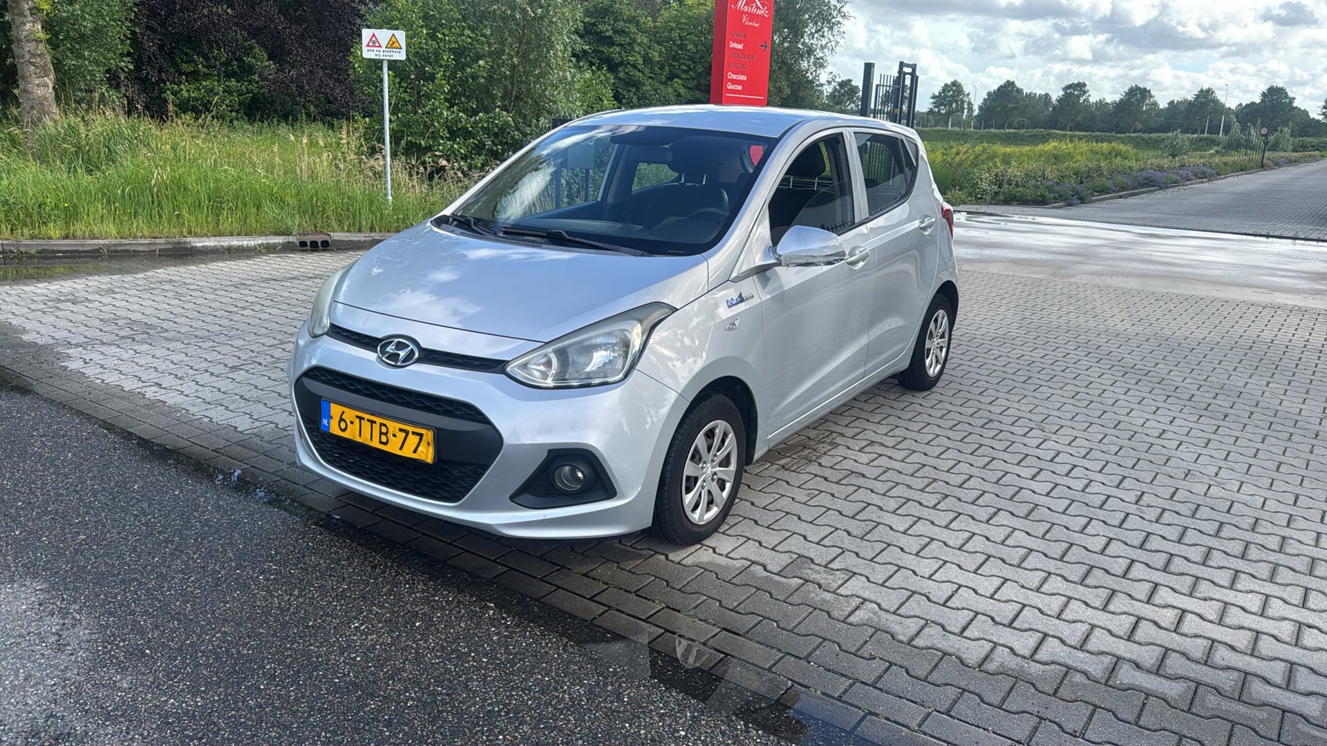 Hyundai i10 1.0i i-Drive NW apk 2027/6 Bouwjaar 2014