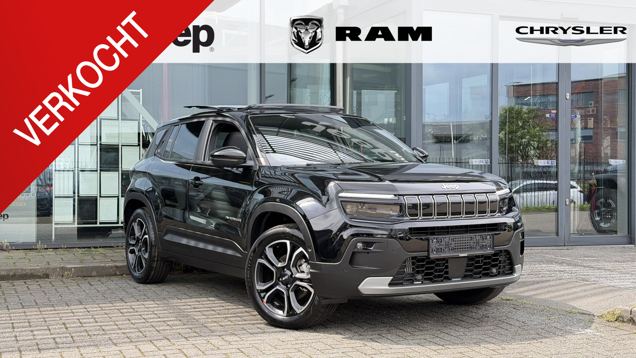 Jeep Avenger 1.2 e-Hybrid Summit