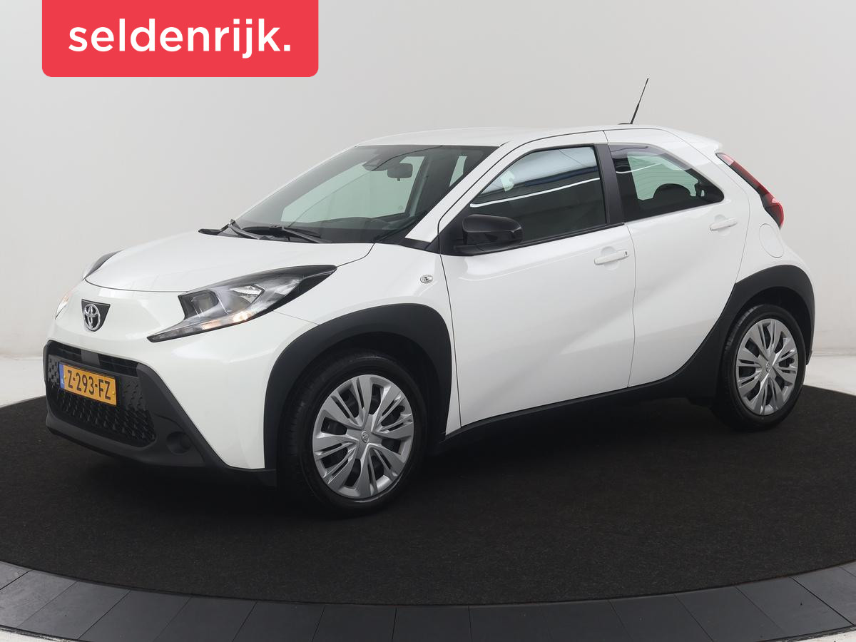 Toyota Aygo X 1.0 VVT-i MT Play | Cruise control | Carplay | Trekhaak |