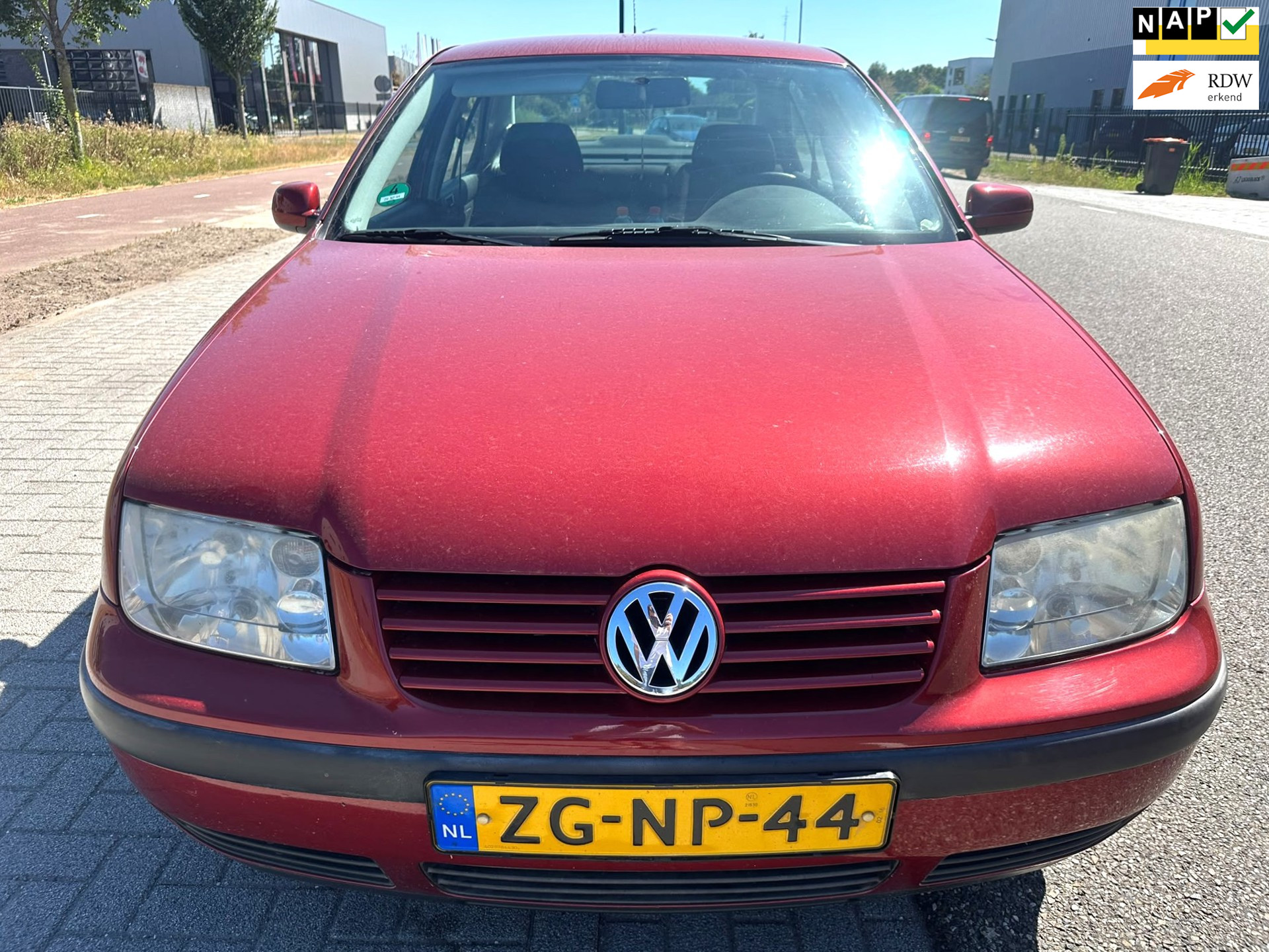 Volkswagen Bora 1.6 Trendline Met nieuwe Apk 10-11-2027