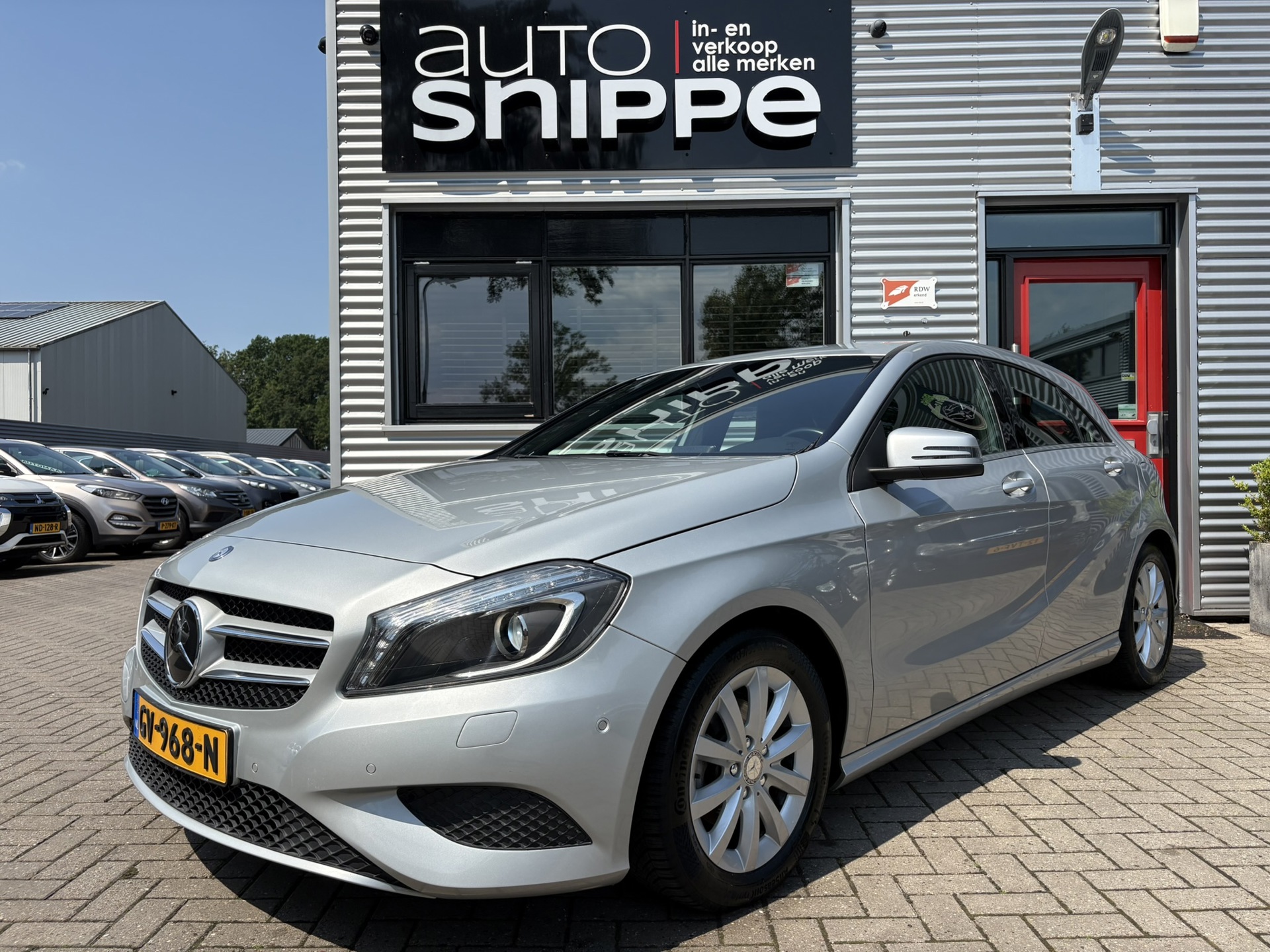 Mercedes-Benz A-Klasse 180 Ambition -5DRS.-TREKHAAK-BI XENON-CRUISECONTROL-PDC V+A-HALF LEDER-ZWARTE HEMEL-ORIGINEEL NEDERLANDS!