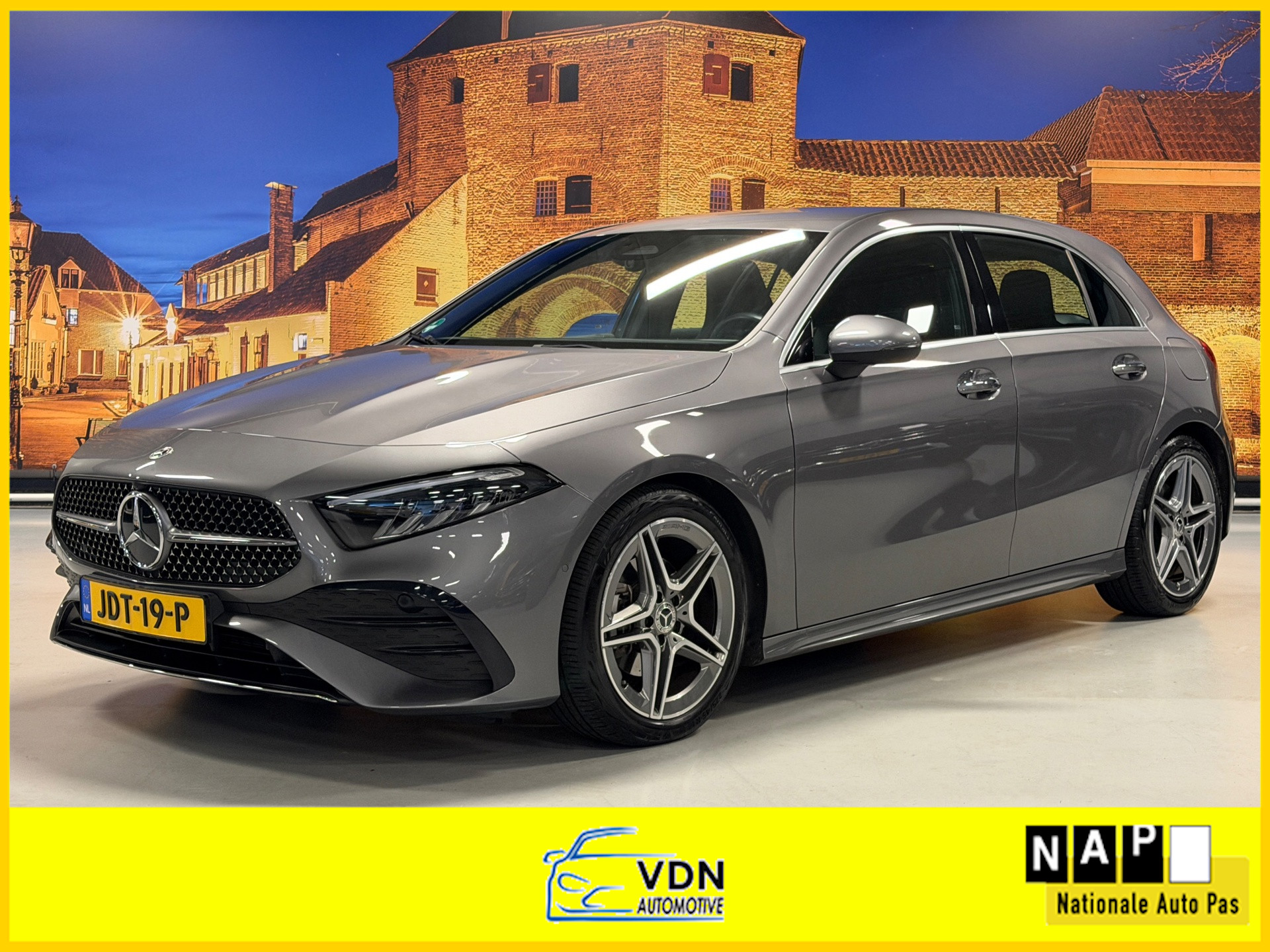 Mercedes-Benz A-Klasse 200 AMG Automaat Distronic Camera LED