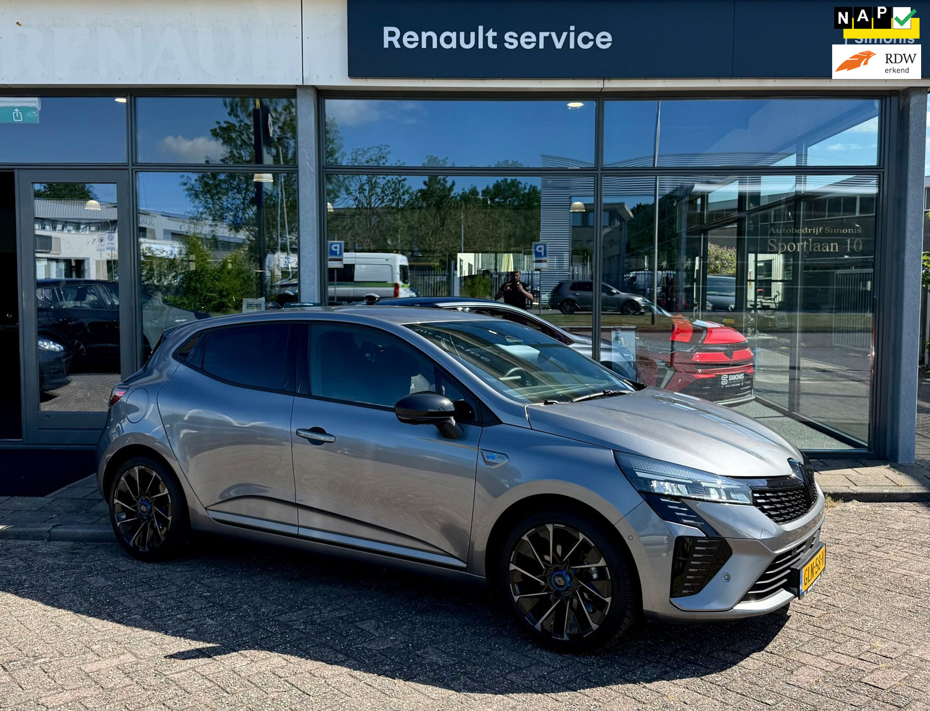 Renault Clio 1.6 E-Tech Full Hybrid 145 esprit Alpine | Bose | Adaptive cruise control | Stoelverwarming & stuurverwarming