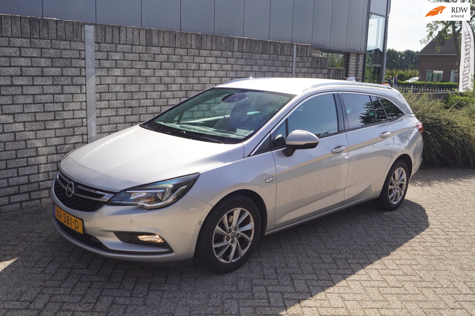 Opel Astra Sports Tourer 1.4 Innovation Half Leder Sportst Stoel/Stuur A Bankverw Navi Camera Clima Cruise 2x PDC LMV Trekh ENZ.
