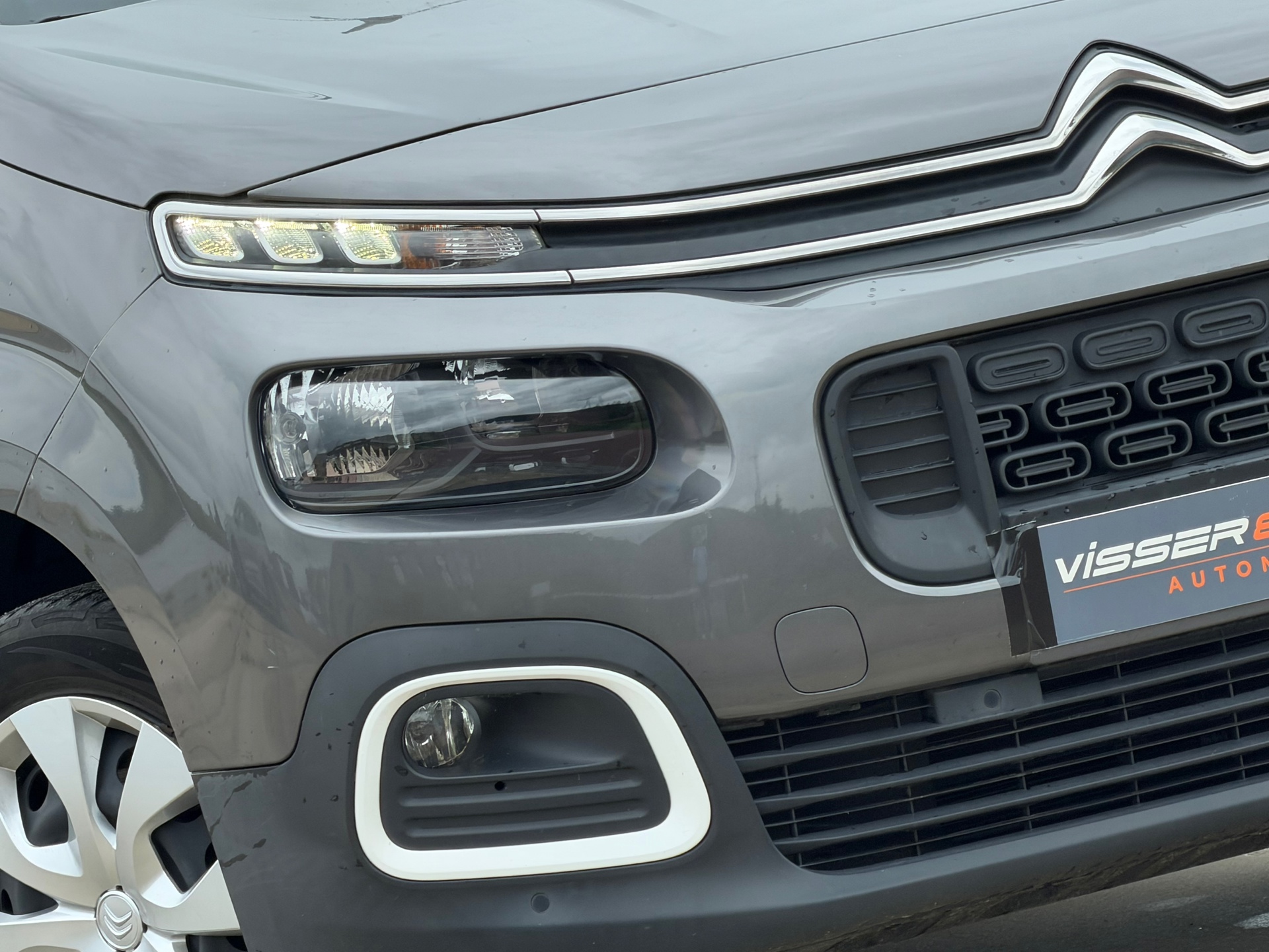 Citroën Berlingo 1.2 PureTech Feel Pack – Gris Platinium – Navigatie/Carplay/Clima/Cruise