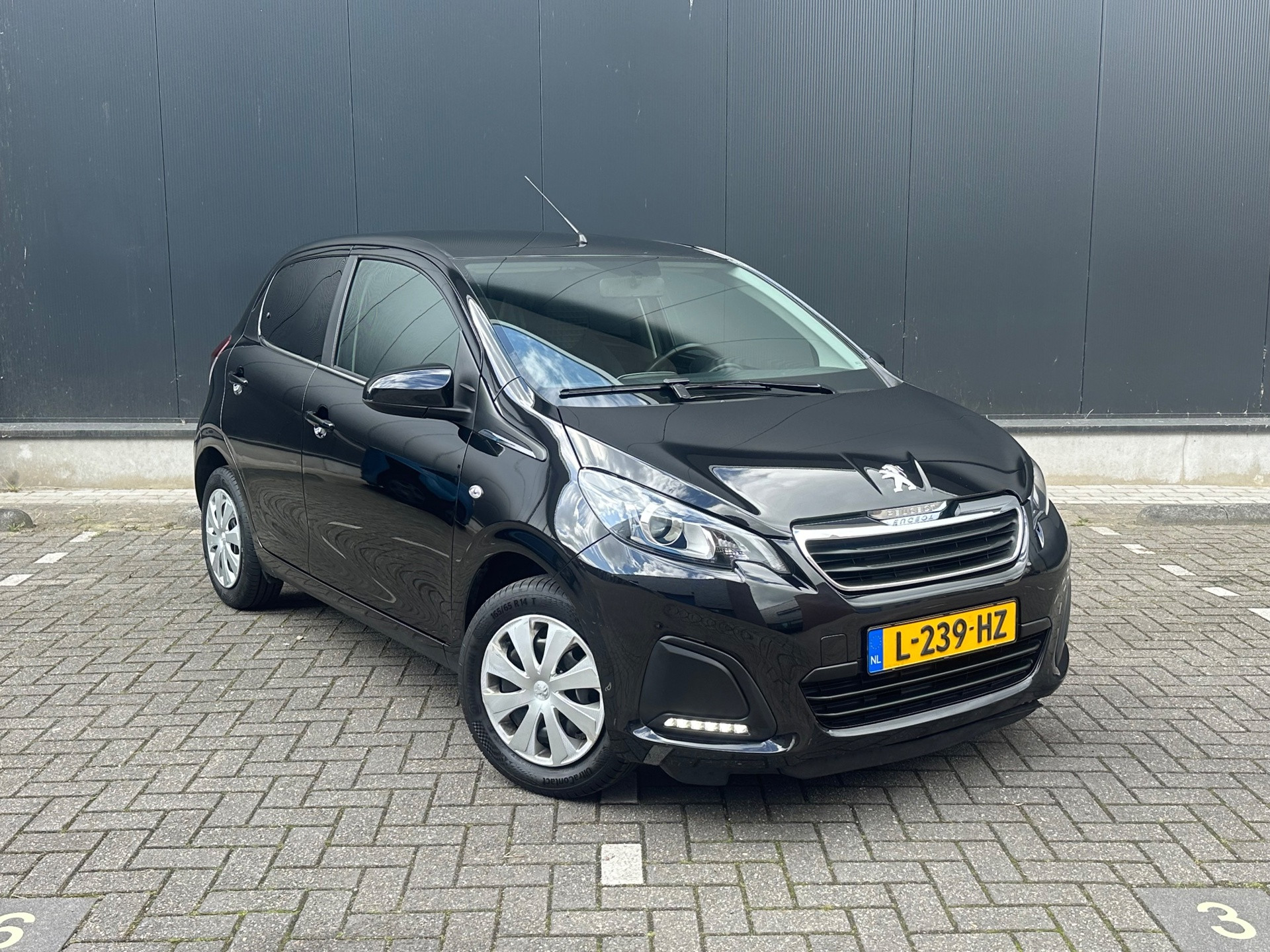 Peugeot 108 1.0 e-VTi Active* Dealer onderh.* 1 Eig.* N.A.P.