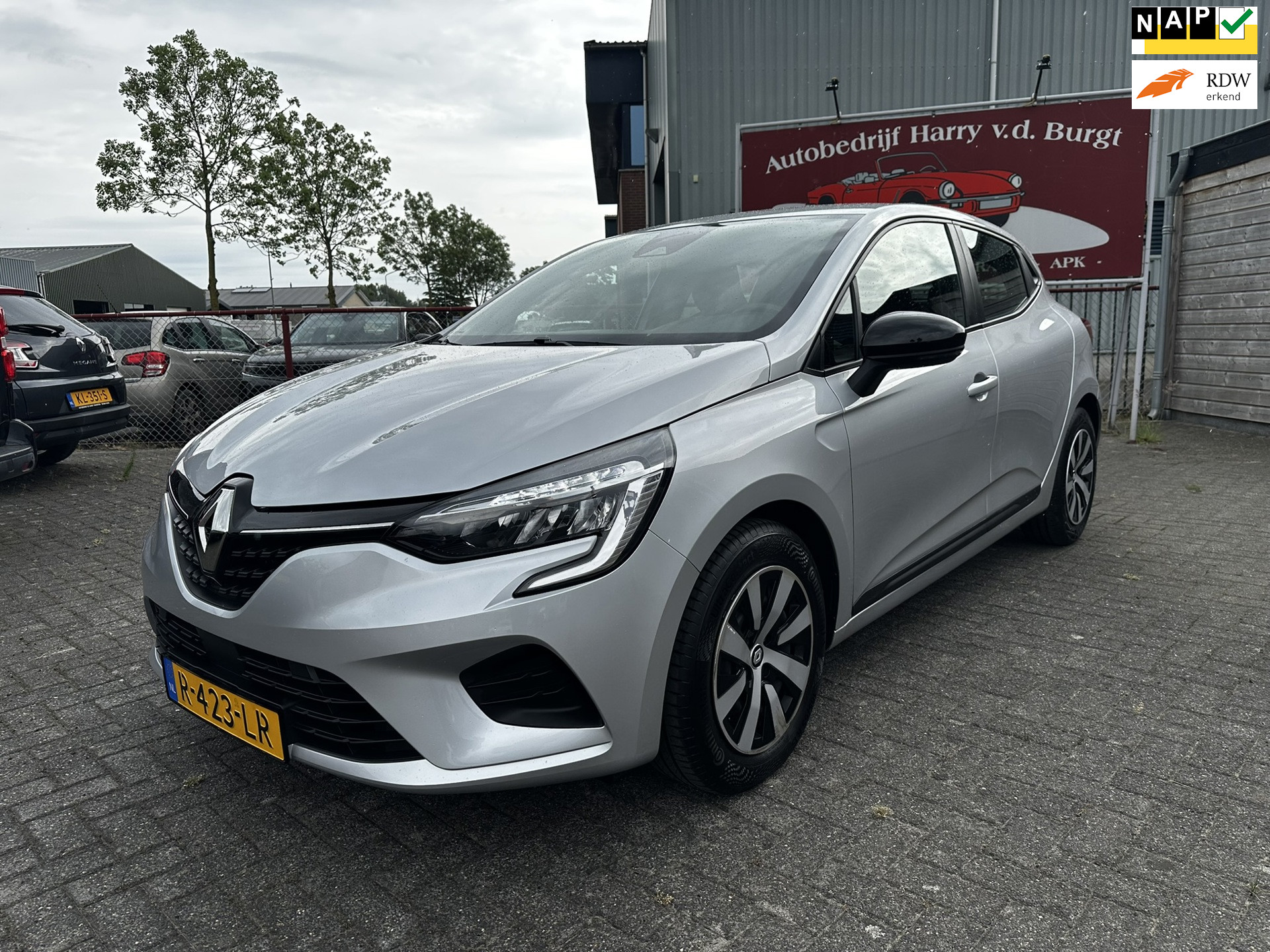 Renault Clio 1.0 TCe 90 Equilibre | Trekhaak | LED | Airco