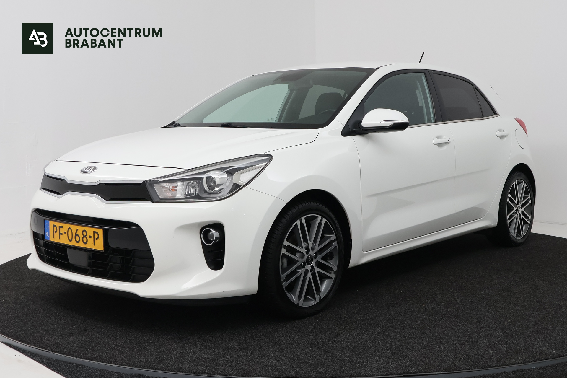 Kia Rio 1.0 TGDI ExecutiveLine (STOEL/STUUR VERWARMING, CRUISE CONTROL, NAVIGATIE, PARKEERSENSOREN)