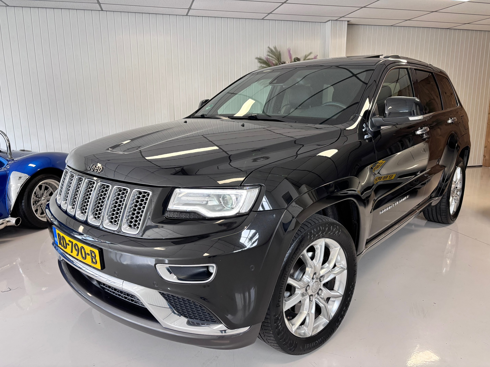 Jeep Grand Cherokee 3.0 CRD Overland Summit, nw model, trekhaak, automaat, etc….