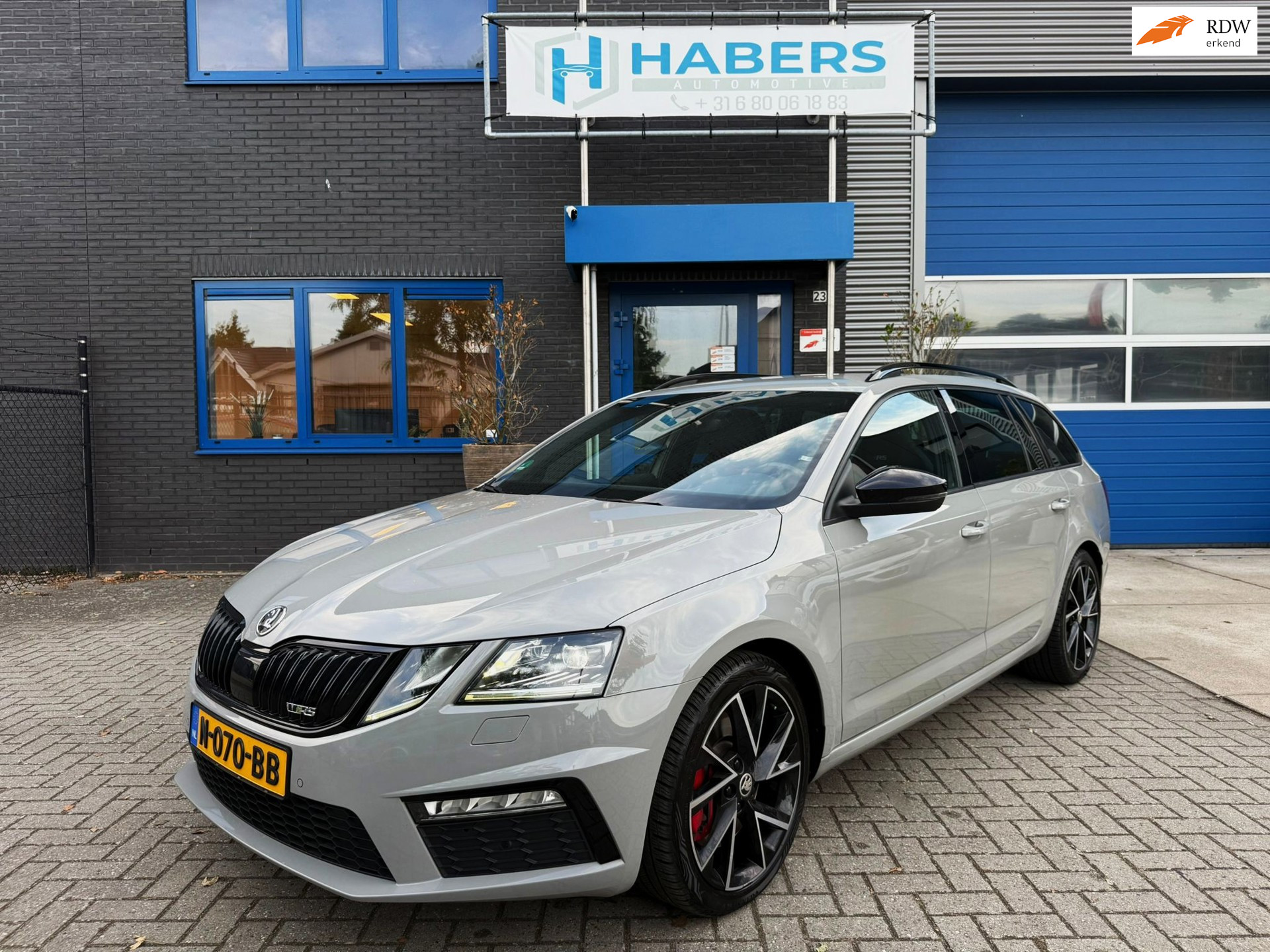 Škoda Octavia Combi 2.0 TSI RS 245PK Business|Virtuel Cockpit|Navi|AUT|Alcantara|Full Led|StoelVW|Carbon|SfeerVL|Camera|CANTON|PDC