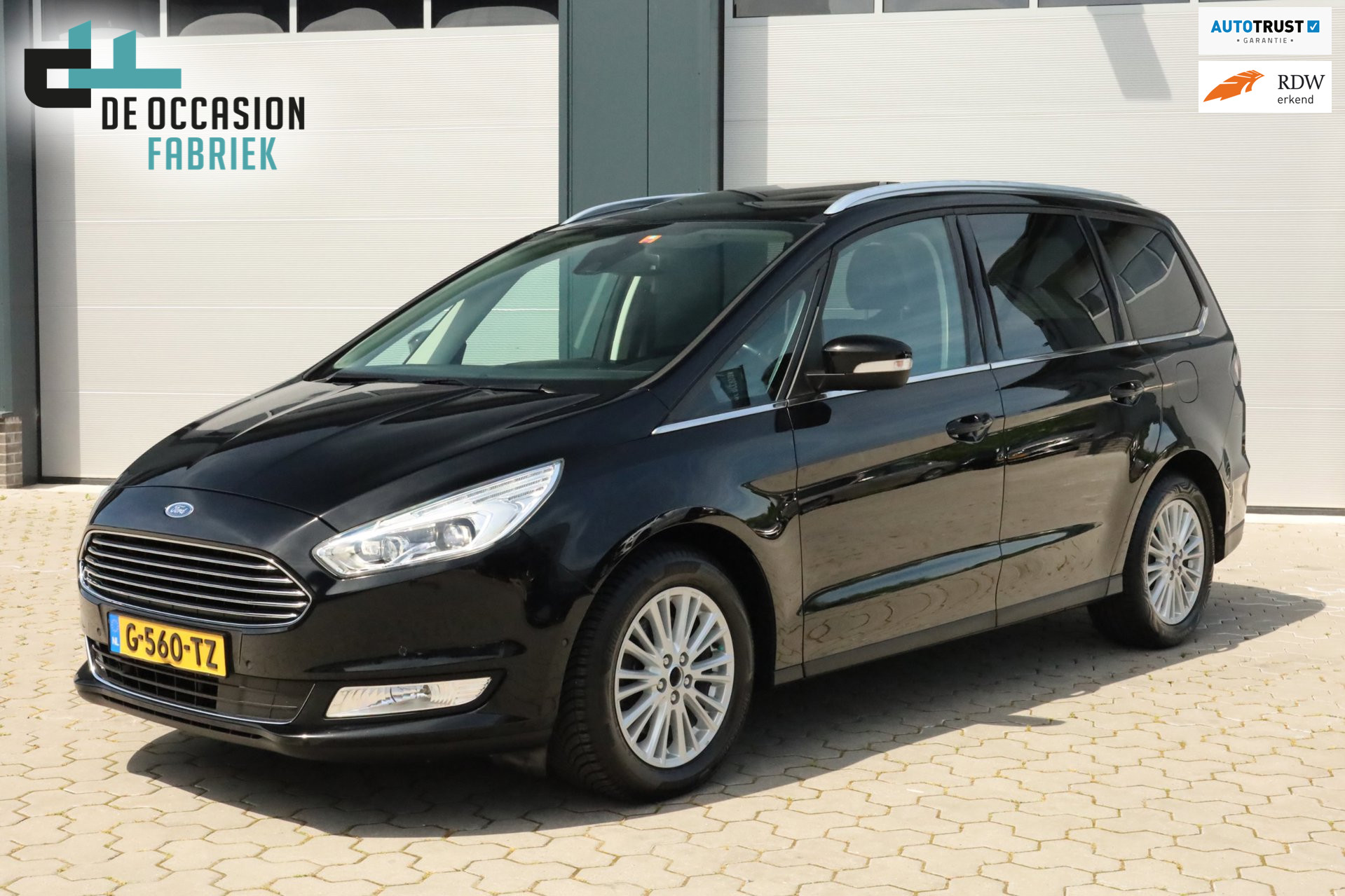 Ford Galaxy 1.5 Titanium 7-zitter Pano Stoelverwarming P-sensoren Keyless Carplay