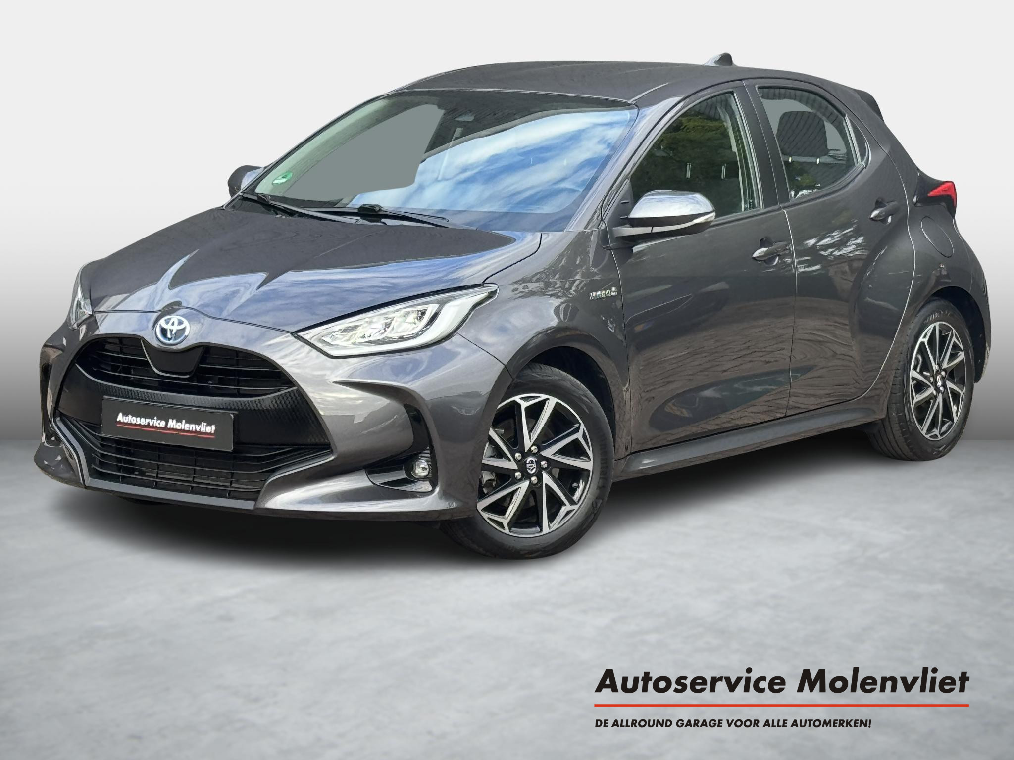 Toyota Yaris 1.5 Hybrid Business Plus