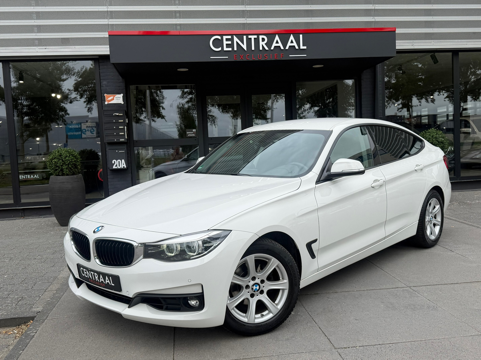 BMW 3-serie Gran Turismo 320i High Executive Leder|Navi|PDC|Led|NL-auto
