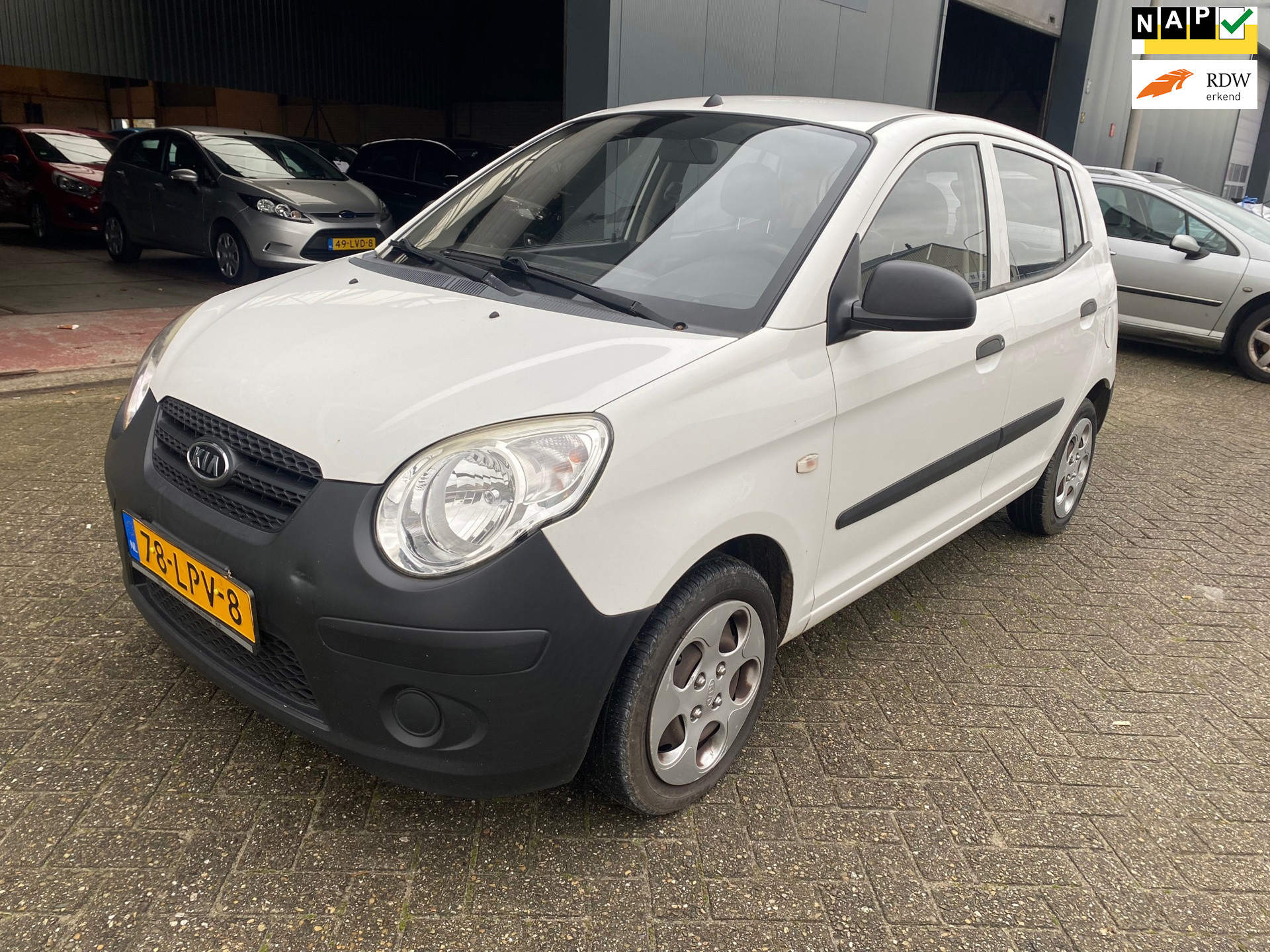 Kia Picanto 1.0 X / APK / NAP / 5DRS / 2 SLEUTELS / NETJES ONDERHOUDEN / NETTE AUTO!!