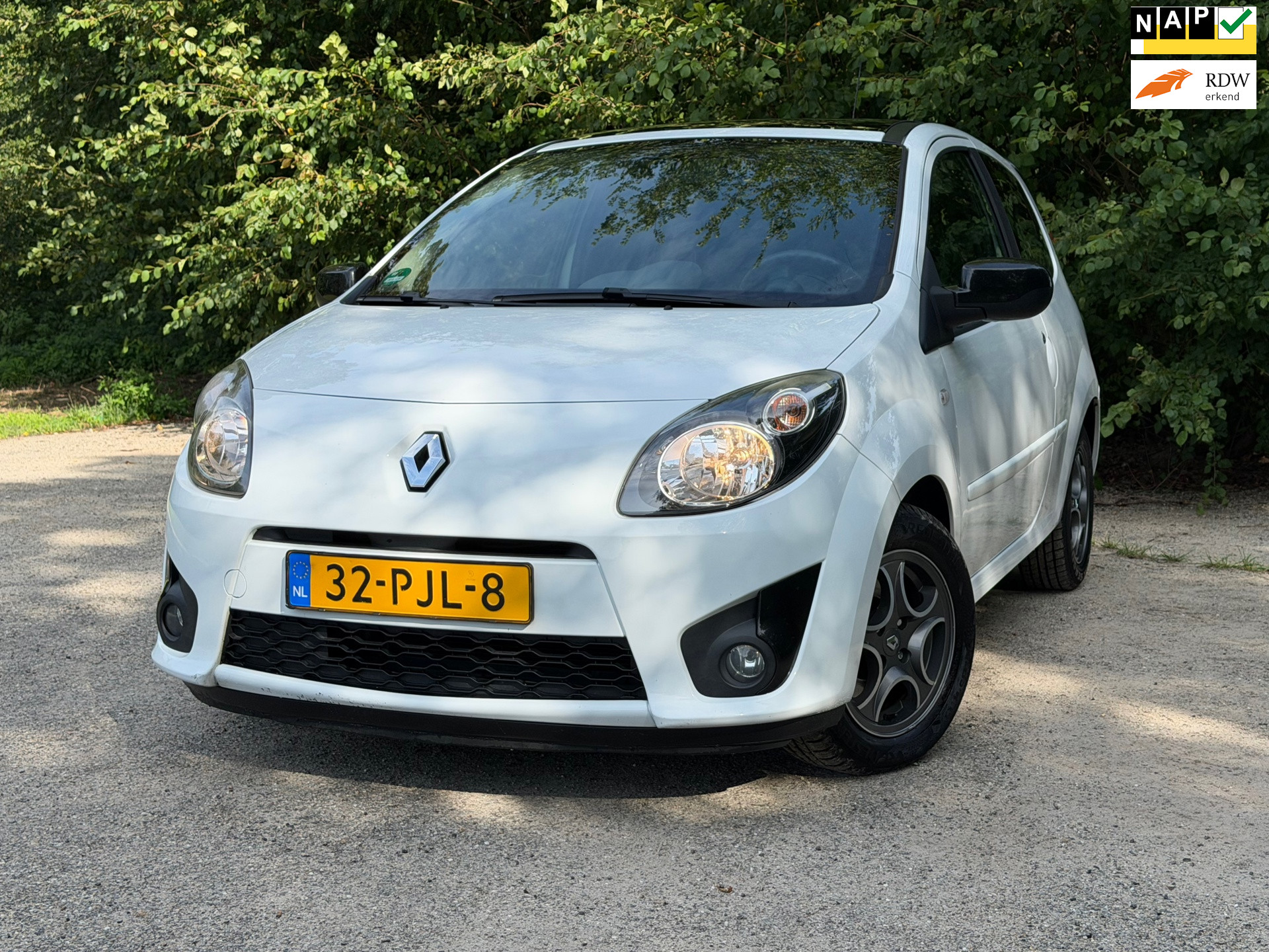 Renault Twingo 1.2-16V Dynamique | Pano + Cruise + Lange APK