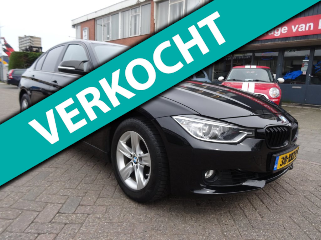 BMW 3-serie 320i Executive/Automaat/Camera/Carplay/LED