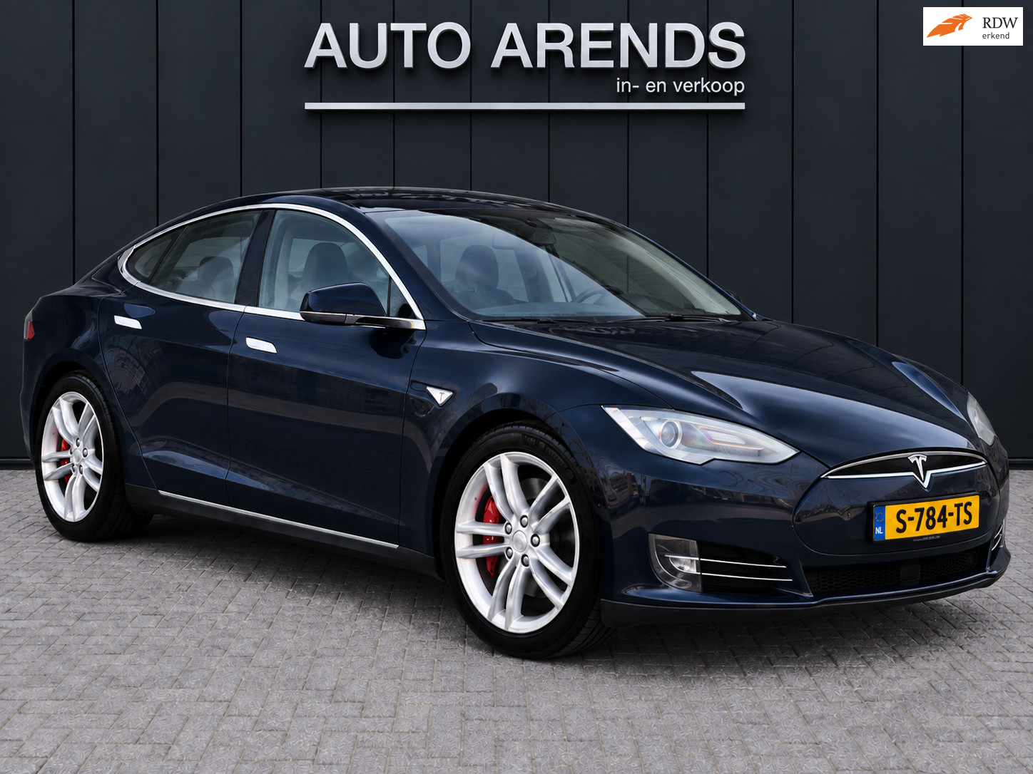 Tesla Model S 85D Performance E-Pack SOH 92% 700PK Autopilot/Panodak/Luchtvering € 19.750 Netto Export
