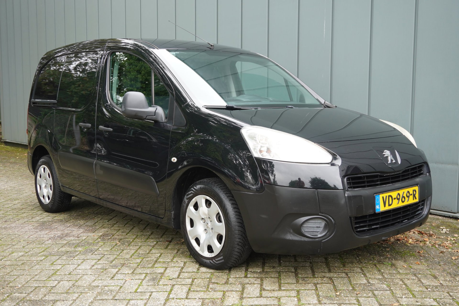 Peugeot Partner 120 1.6 HDI L1 XT Profit + Airco | 3 Zitter | Elek. pakket | Marge | 2013 | Zwart | Inruil mogelijk