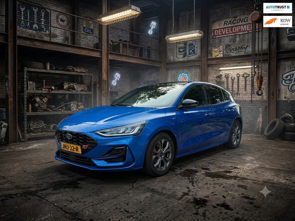 Ford Focus 1.0 EcoBoost Hybrid ST Line Vignale | Carplay | Stoelverw |