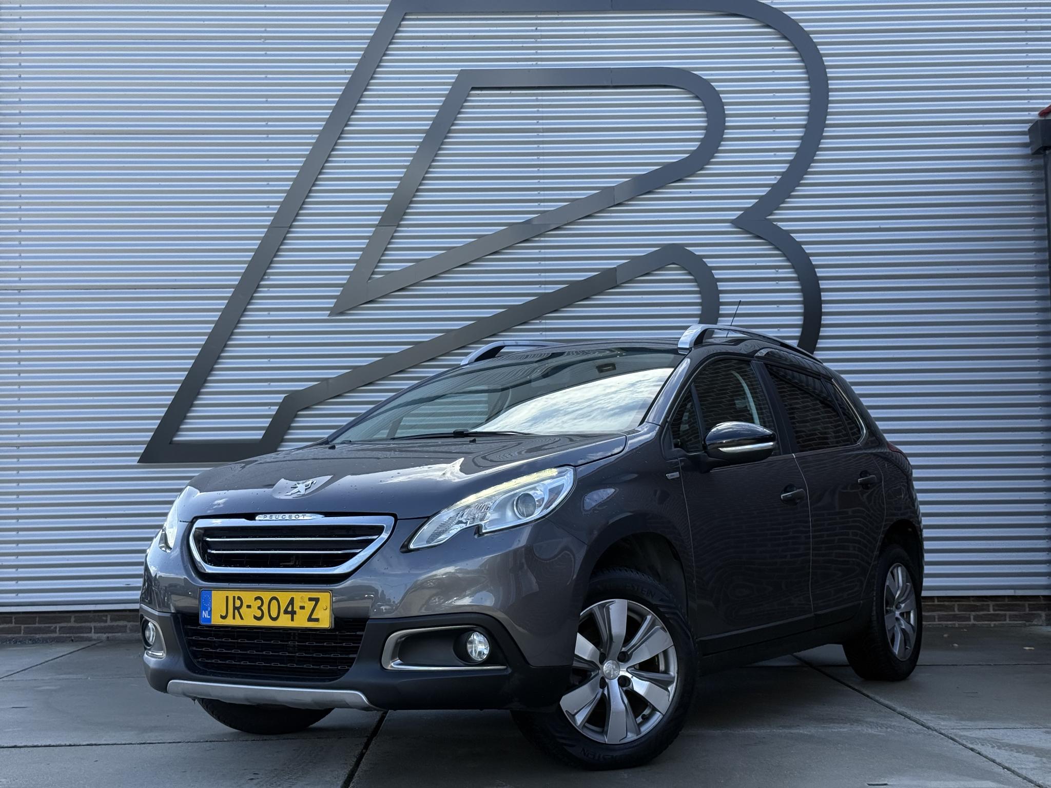 Peugeot 2008 1.2 PureTech Urban Cross