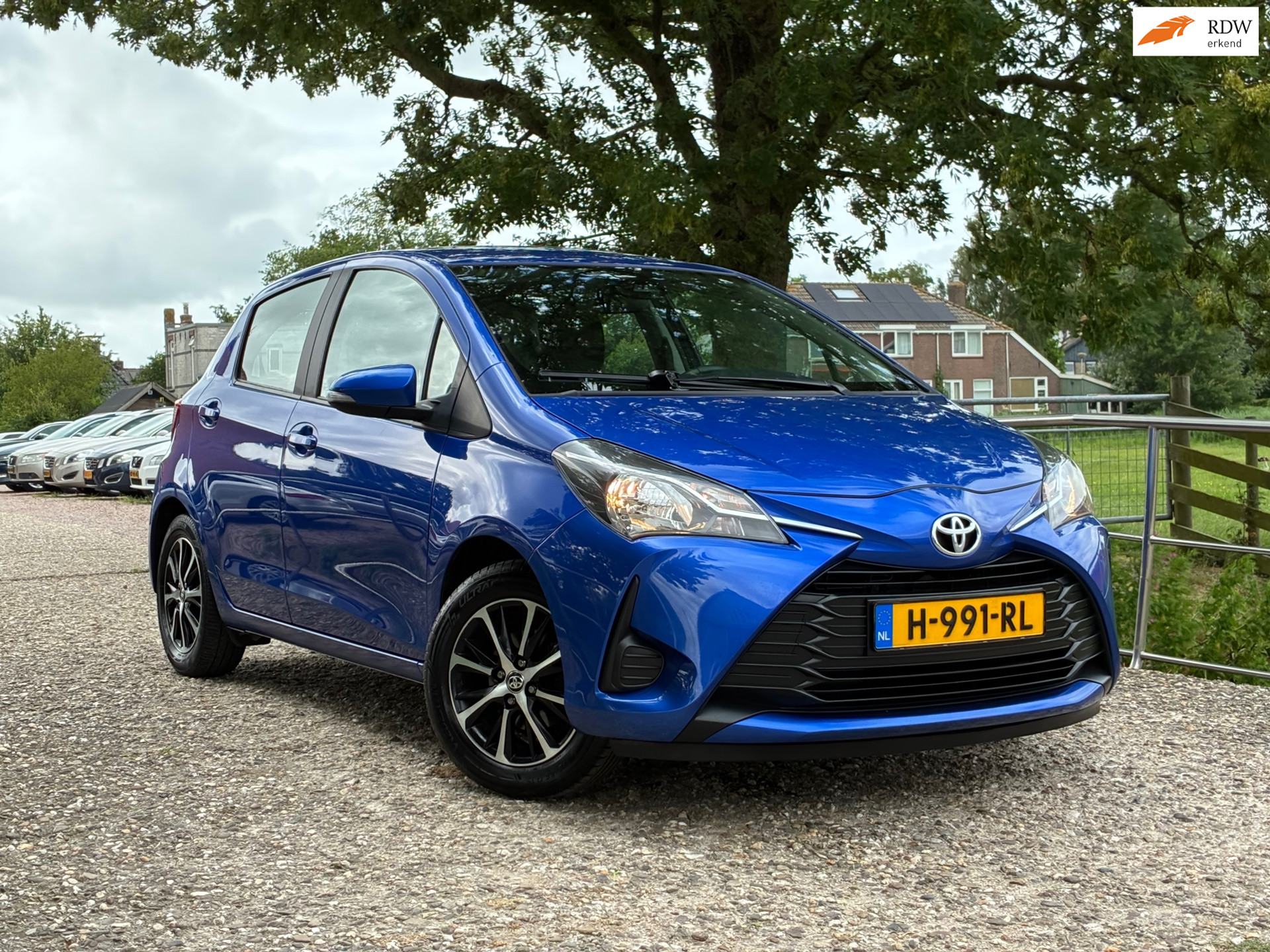 Toyota Yaris 1.0 VVT-i Connect |” 116.000 KM ” + Achteruitrijcamera Nu € 11.975,-!!!