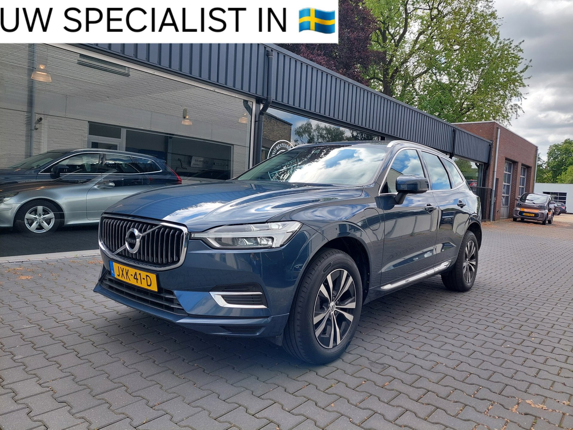 Volvo XC60 2.0 Recharge T6 AWD Panorama dak Apple carplay Leer Navi Trekhaak Electrische achterklep Keyless sta