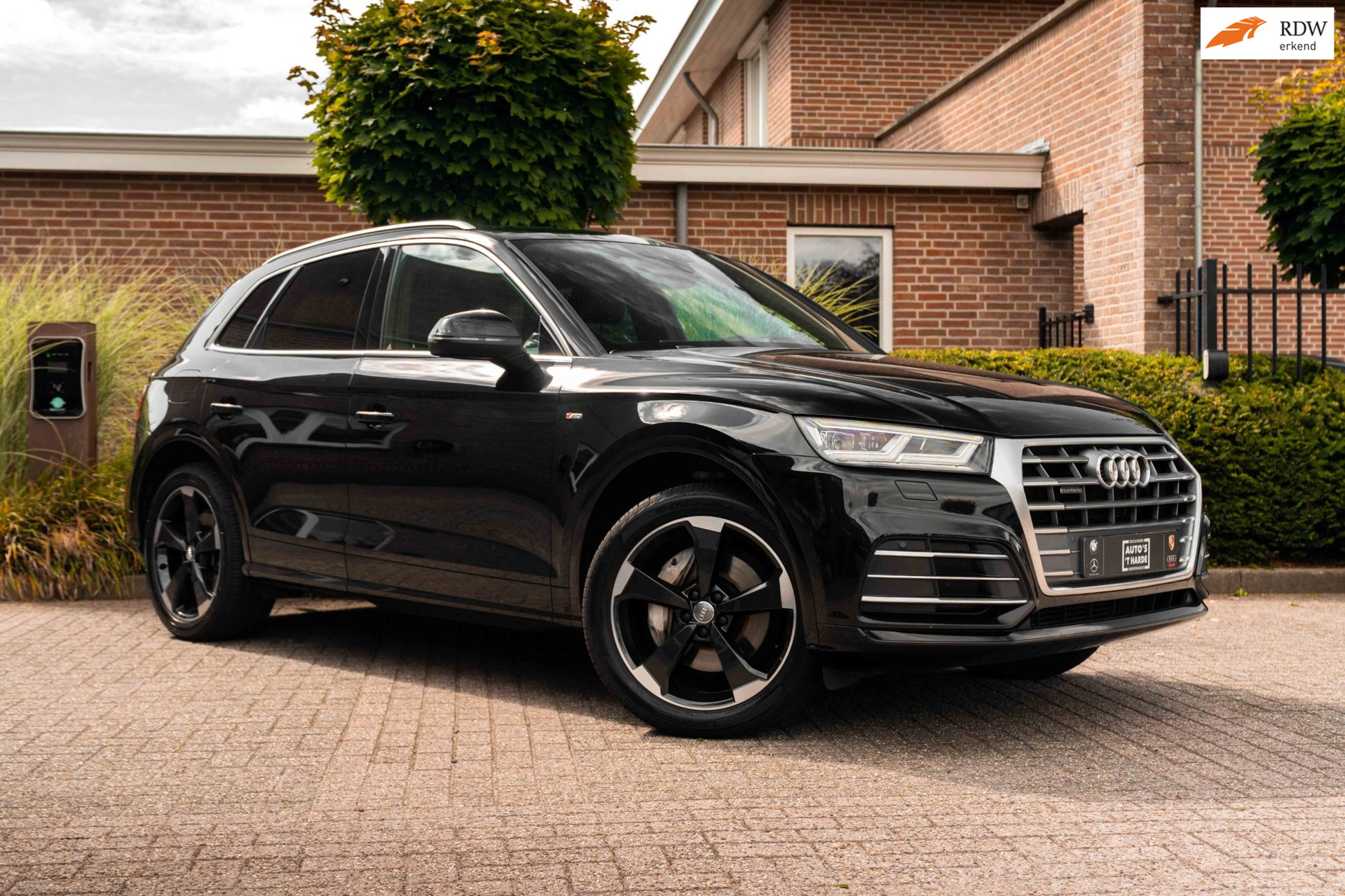 Audi Q5 50 TFSI e Quattro S Edition 300 PK Virtual Keyless Stoelverwarming Elek.Trekhaak 20”