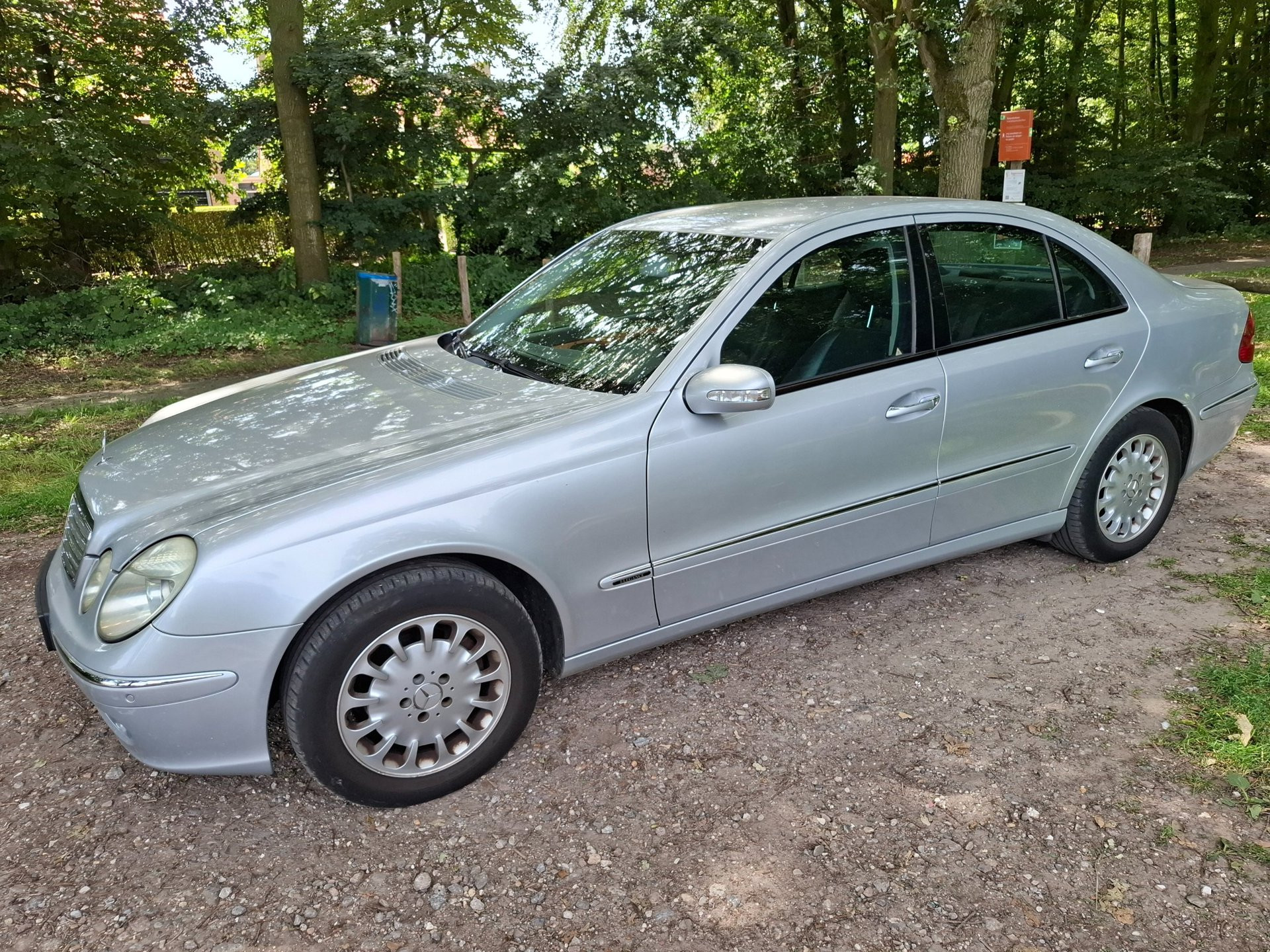 Mercedes-Benz E-Klasse 200 K. Elegance