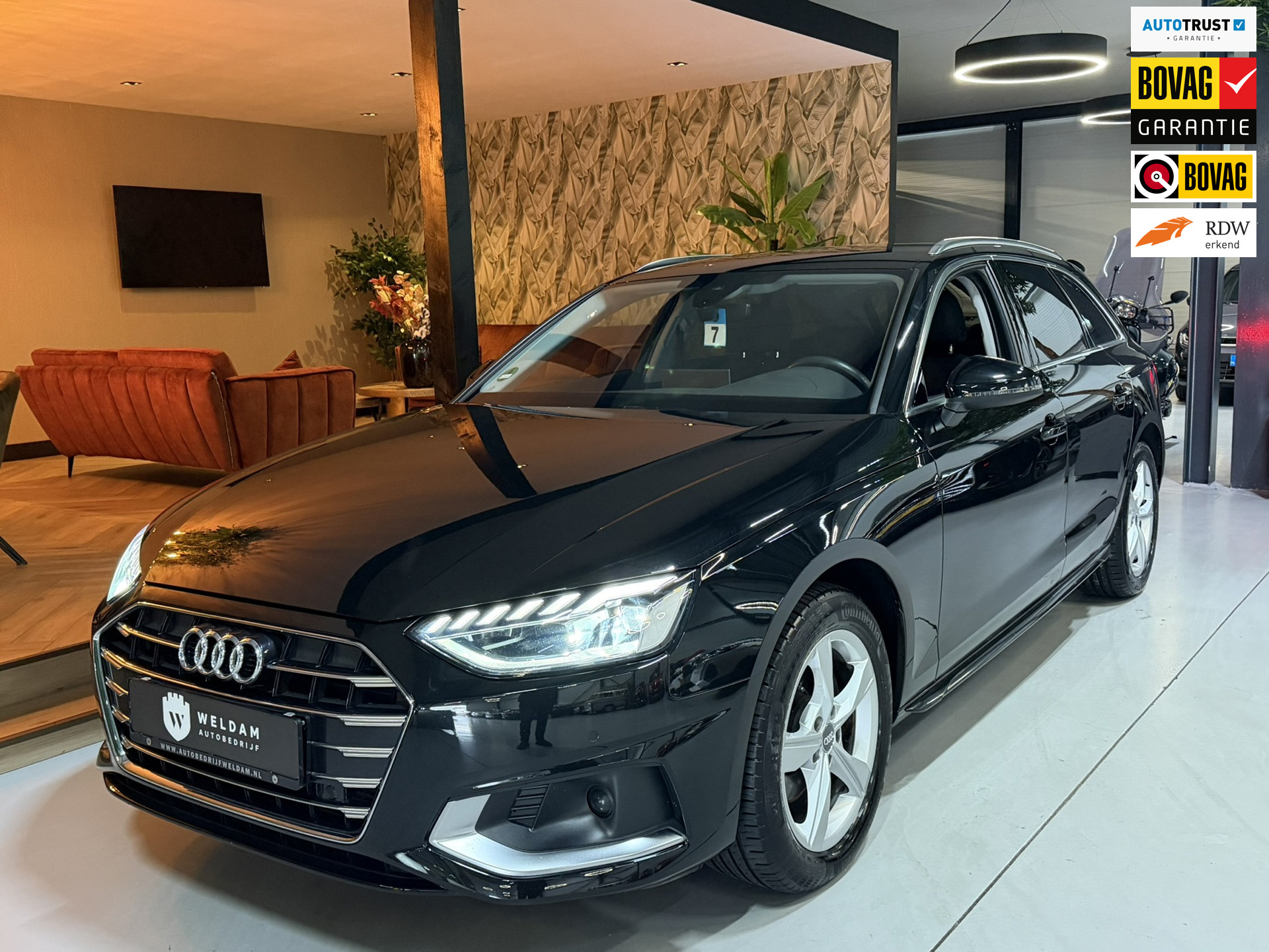 Audi A4 Avant 40 TFSI 190pk Mild-Hybrid Massagestoelen|Matrix LED|Keyless|StoelVW|Adaptieve Cruise|Elek. Achterklep|Rijklaar