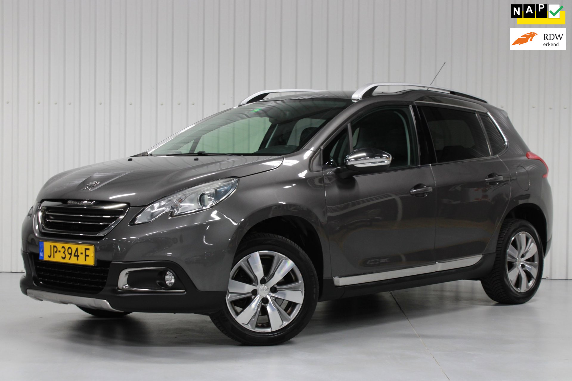 Peugeot 2008 1.2 PureTech Blue Lease Executive