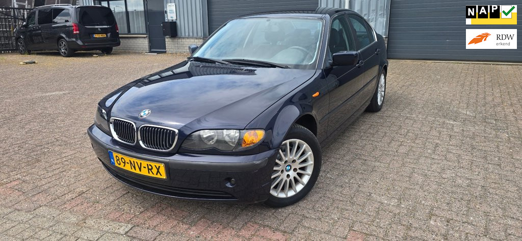 BMW 3-serie 320i // Youngtimer // Lage kmstand // NAP //