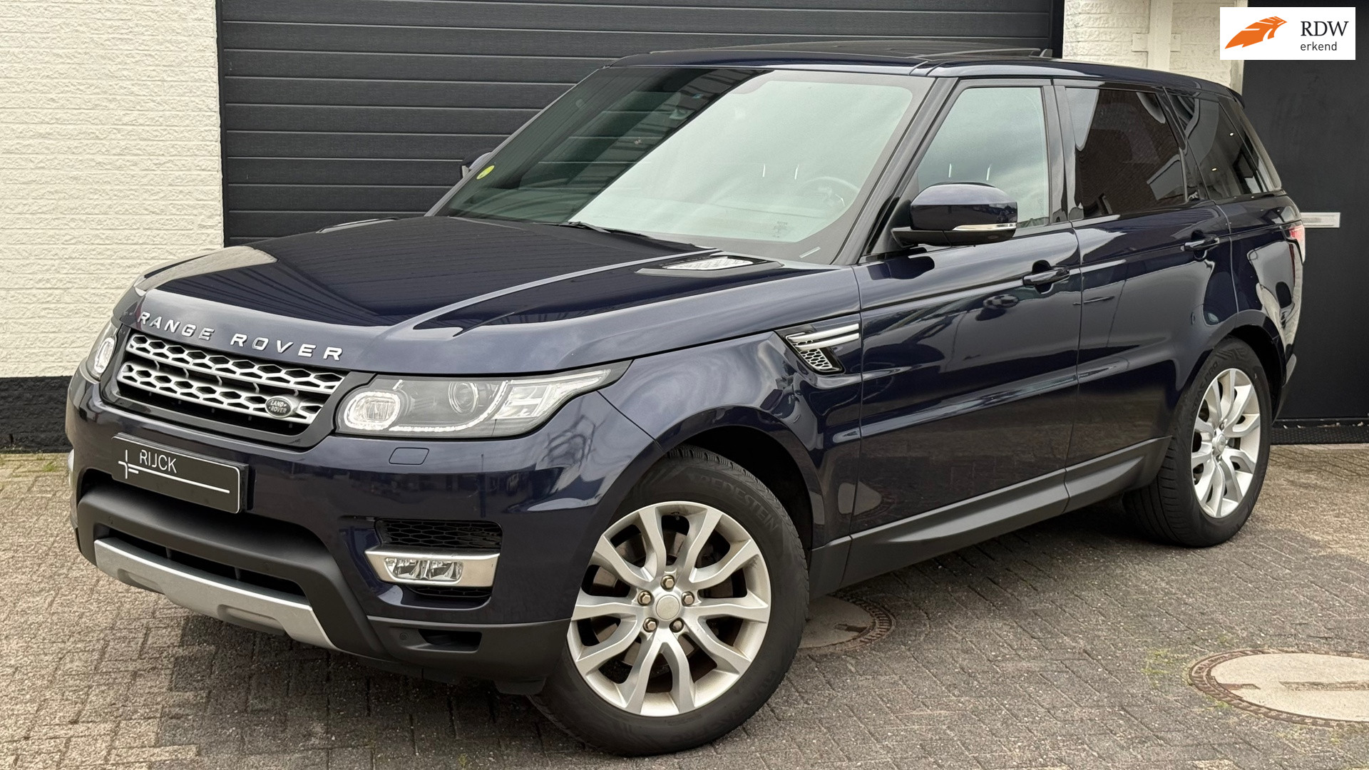 Land Rover Range Rover Sport 3.0 TDV6 HSE Dynamic | Pano | Trekhaak | Stuurverwarming | Leder