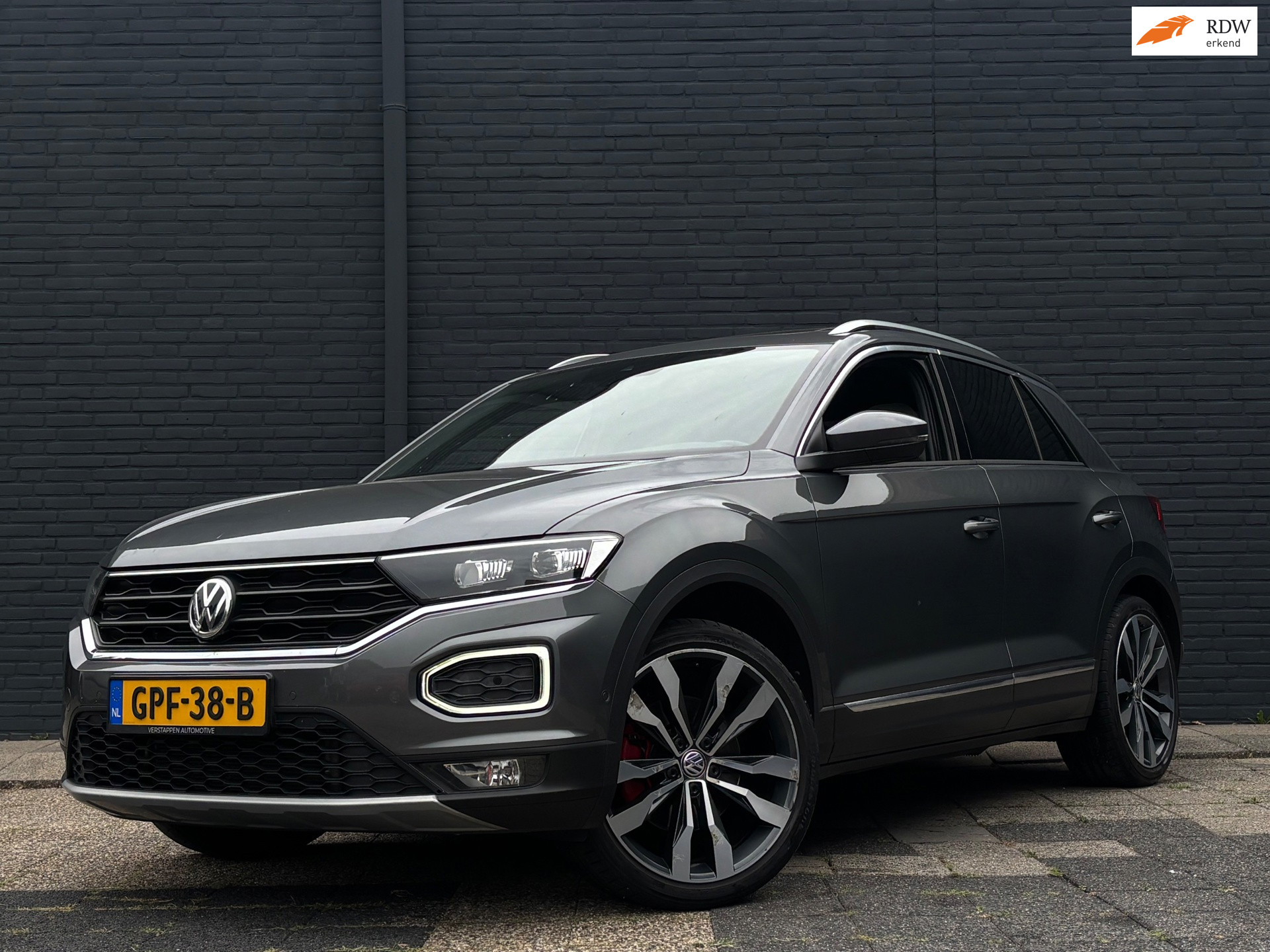 Volkswagen T-Roc 2.0 TSI 4Motion Sport | Pano | Stoel & Stuurverwarming | Leder