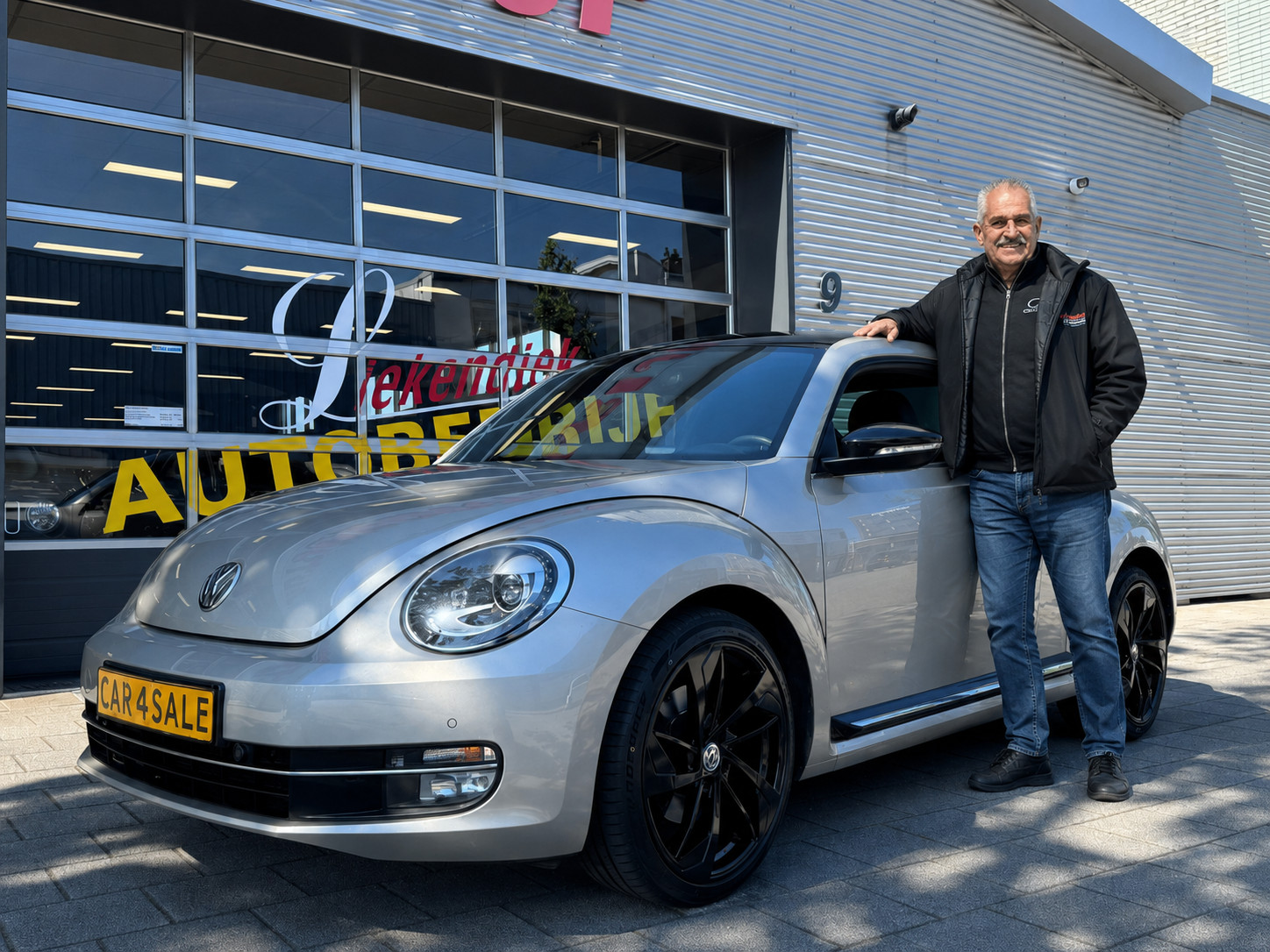 Volkswagen Beetle 1.4 TSI Sport 160PK – Navigatie I Airco I LED I PDC I 19′ Sport velgen – Sport pakket I Dealer onderhouden