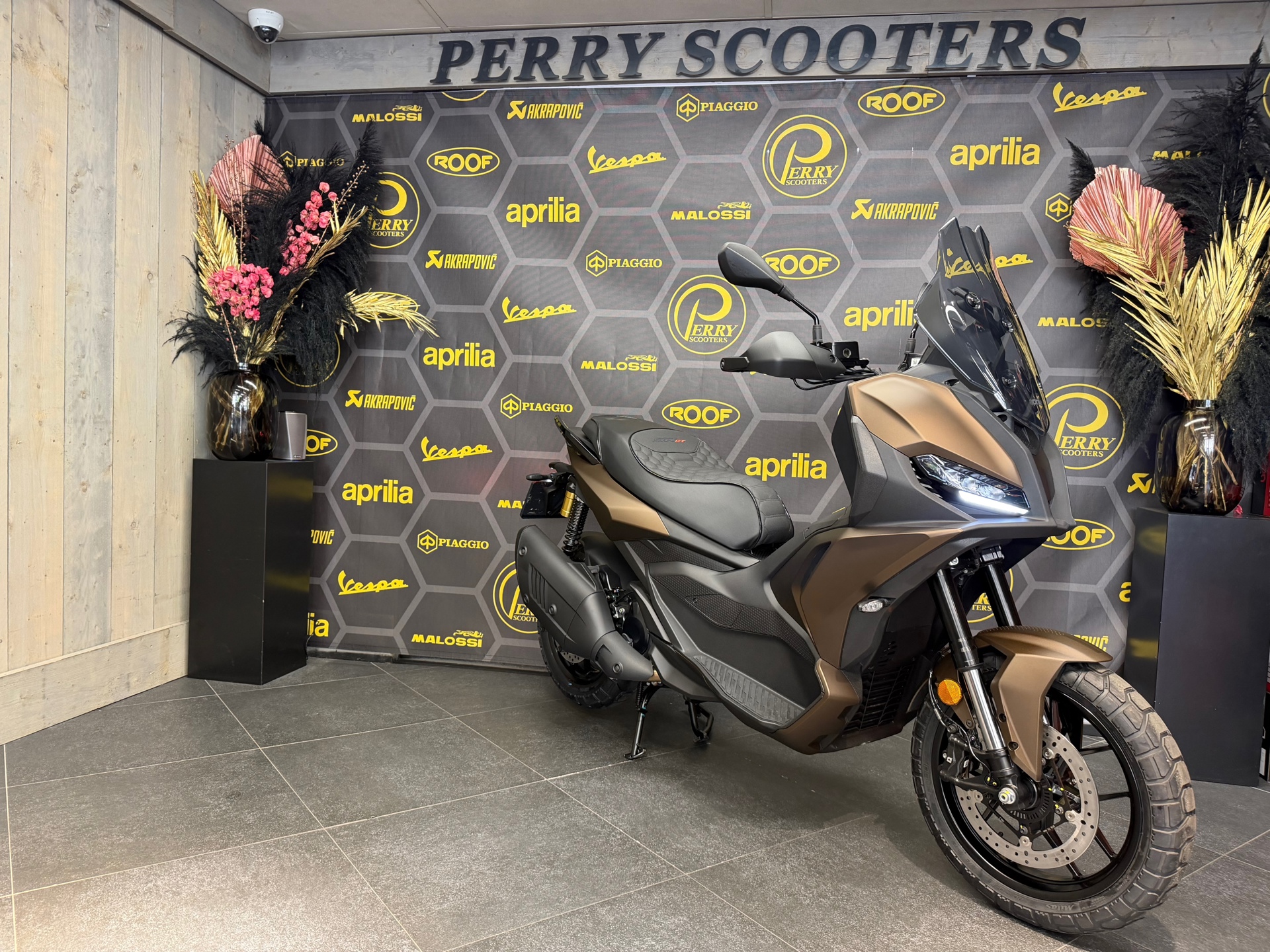Aprilia SR GT 400 SPECIALPAINT | MARRAKECH BROWN |EXCLUSIVE | 4 JAAR FABRIEKSGARANTIE |
