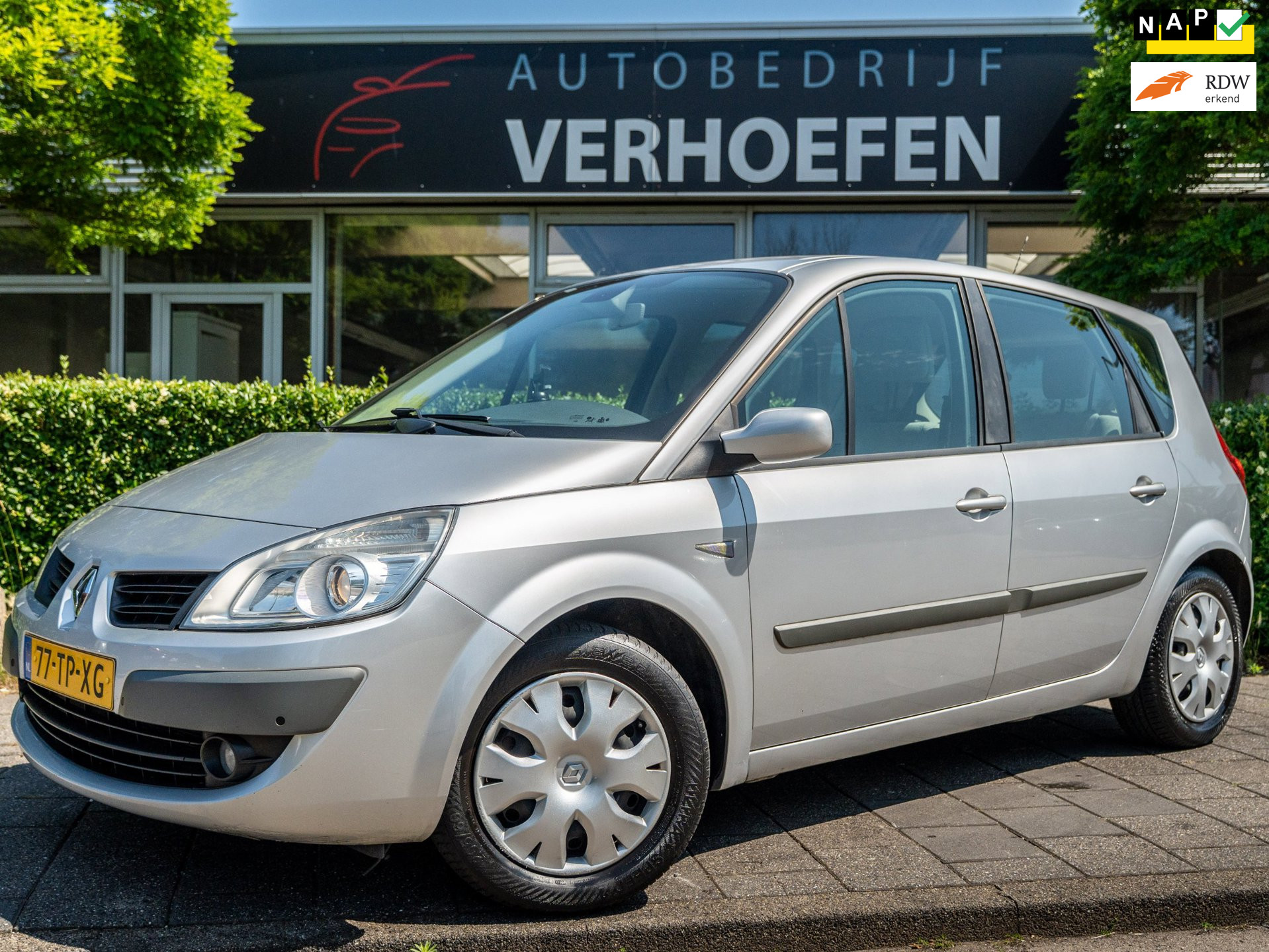 Renault Scénic 2.0-16V Dynamique | AUTOMAAT | CLIMATE / CRUISE | NAVIGATIE | MULTI STUUR | XENON | VOL ONDERHOUD |