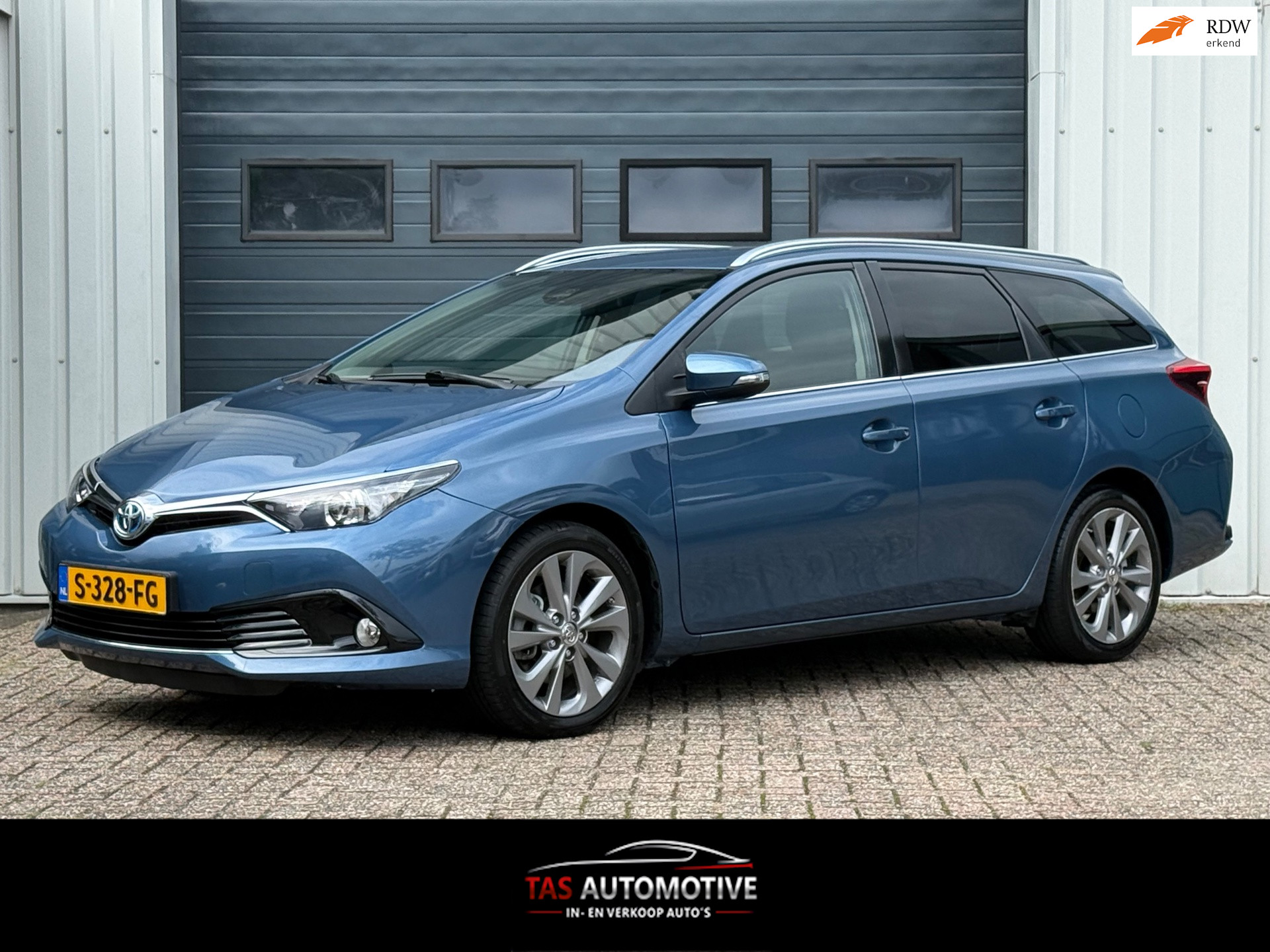 Toyota Auris Touring Sports 1.8 Hybrid Business Pro CRUISE