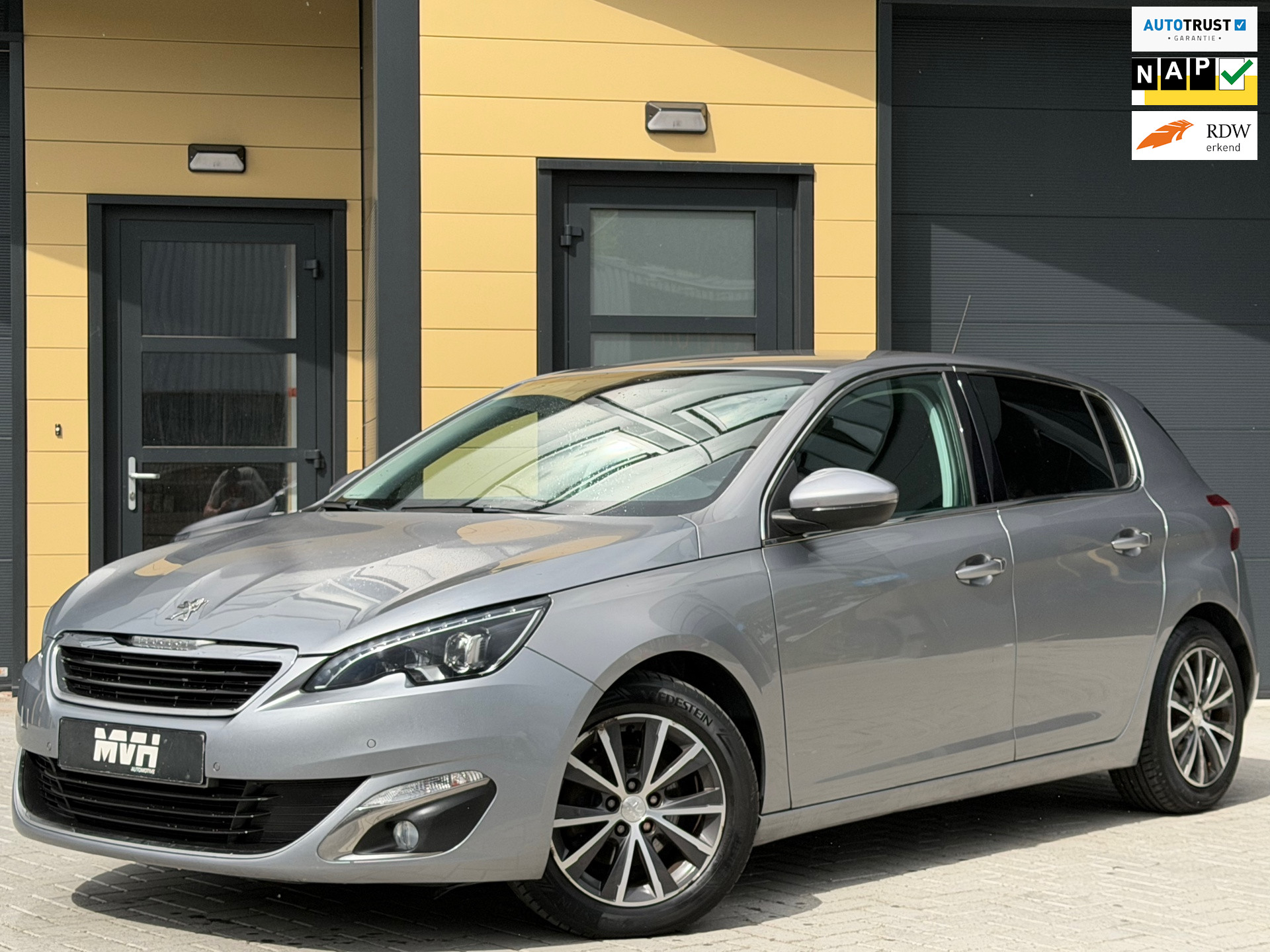 Peugeot 308 1.6 THP Allure – MF stuur – PDC – Cruise – OrigNL – NAP