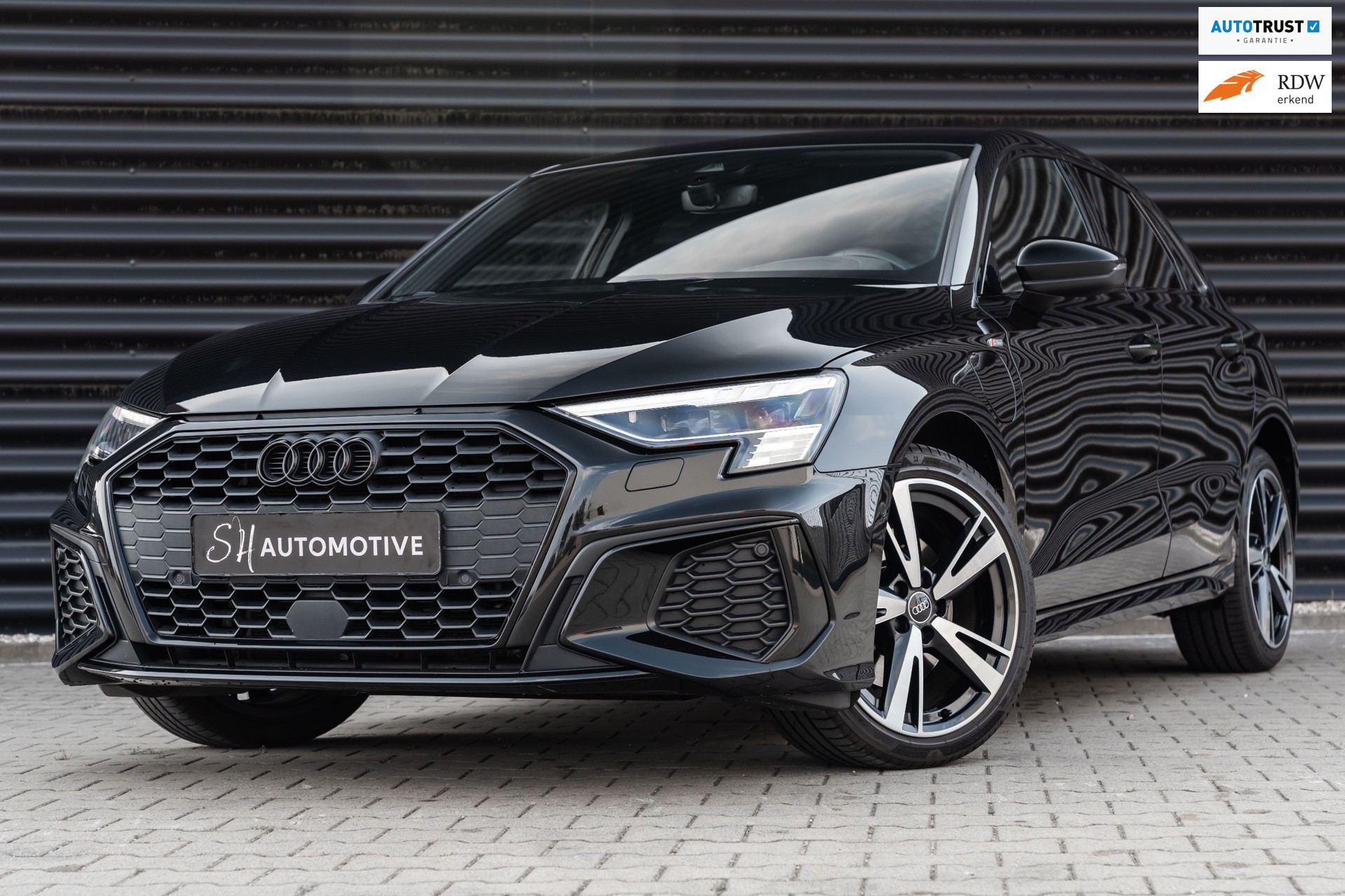 Audi A3 Sportback 40 TFSI e SPORTBACK / HUD / CARPLAY / CAMERA / ALCANTARA